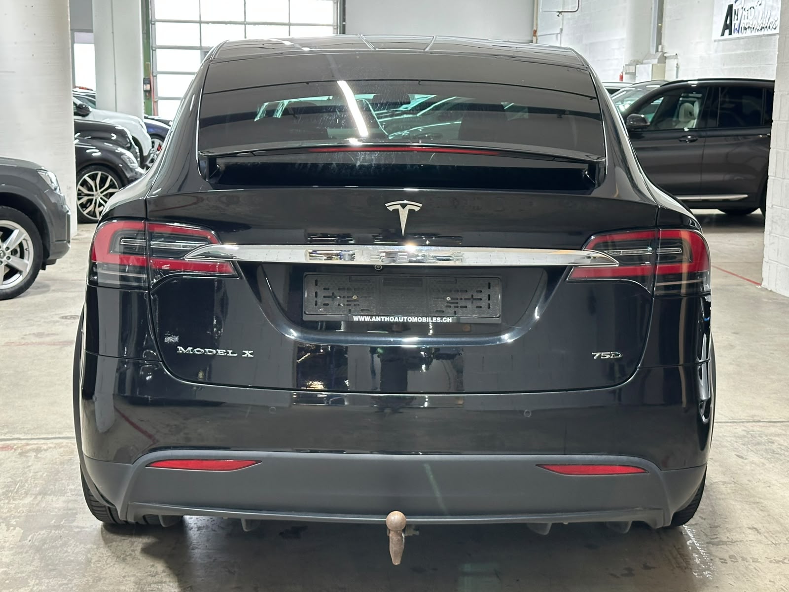 TESLA Model X 75 D-image-3