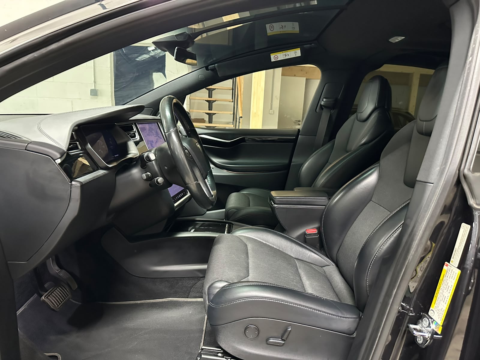TESLA Model X 75 D-image-10