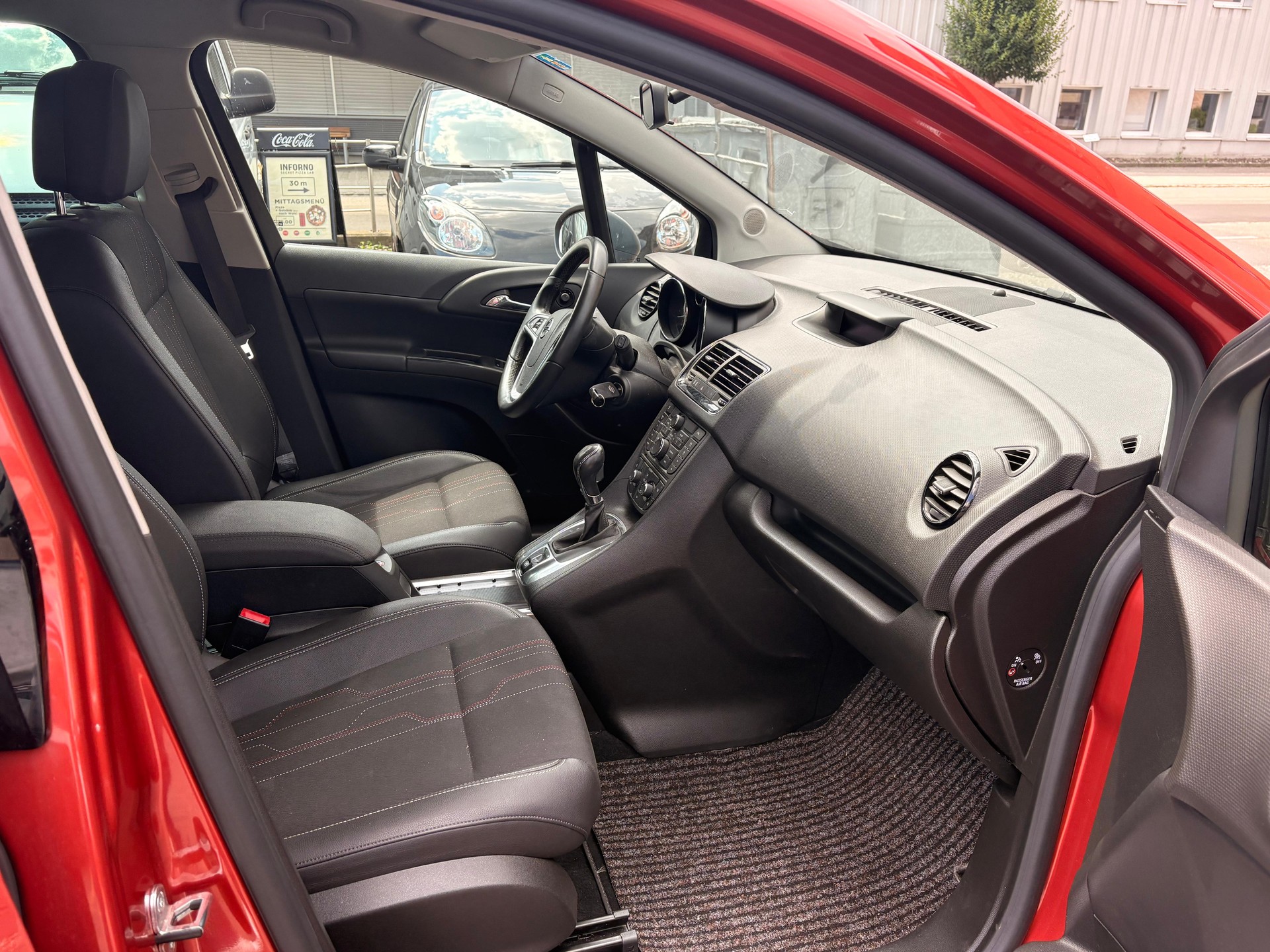 OPEL Meriva 1.4 Turbo Cosmo Automatic-image-4