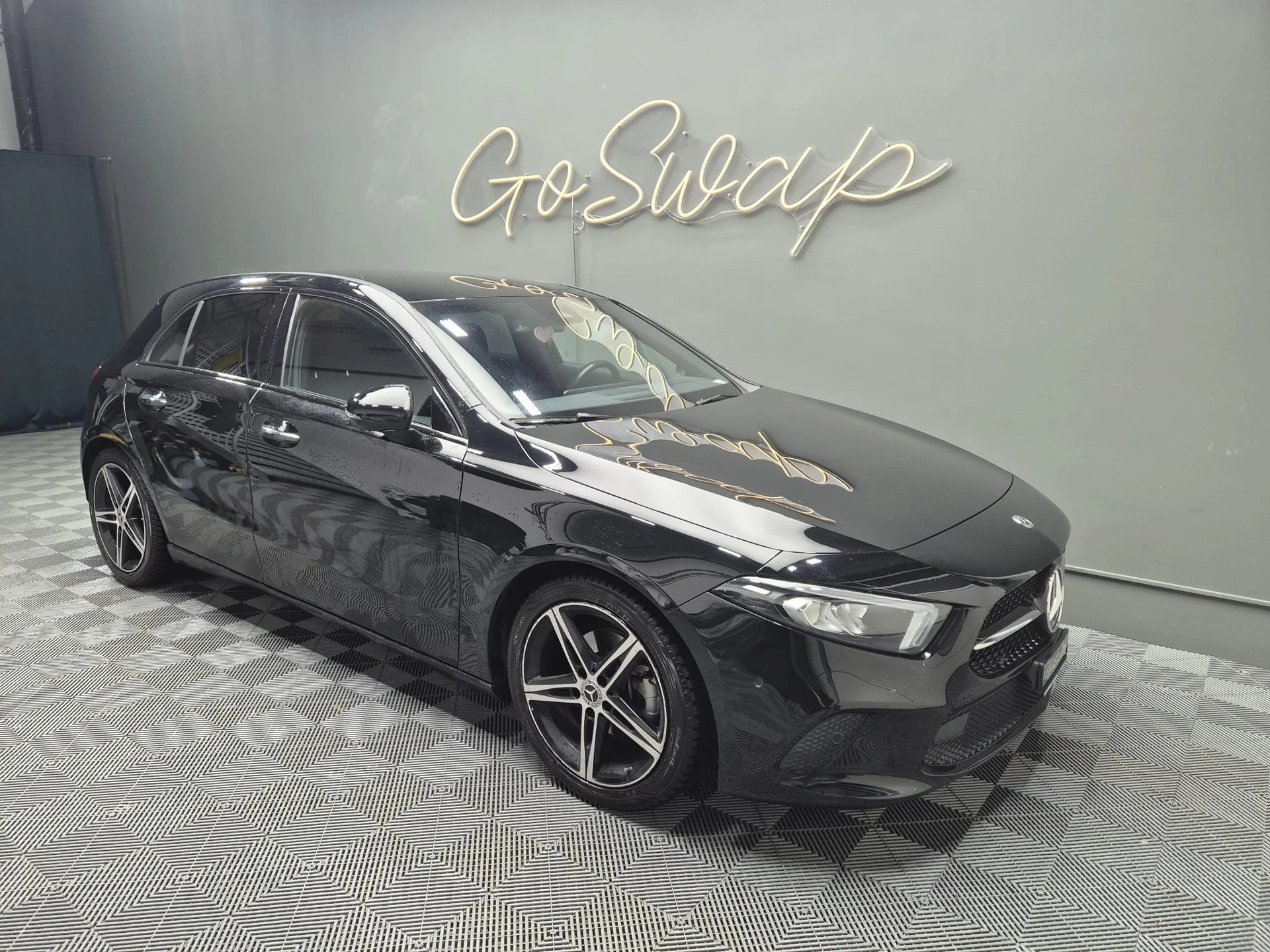 MERCEDES-BENZ A 180 Style 7G-DCT-image-0