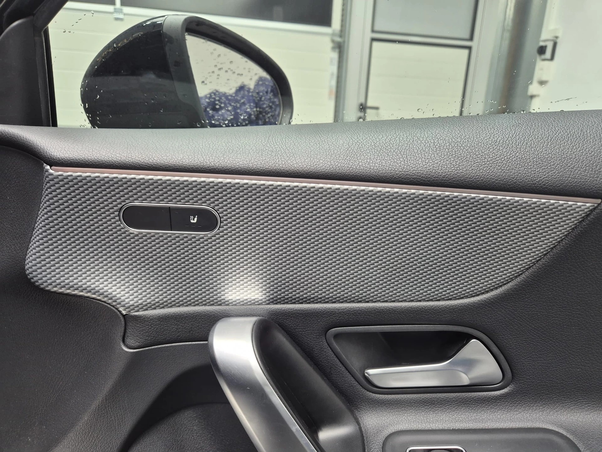 MERCEDES-BENZ A 180 Style 7G-DCT-image-12