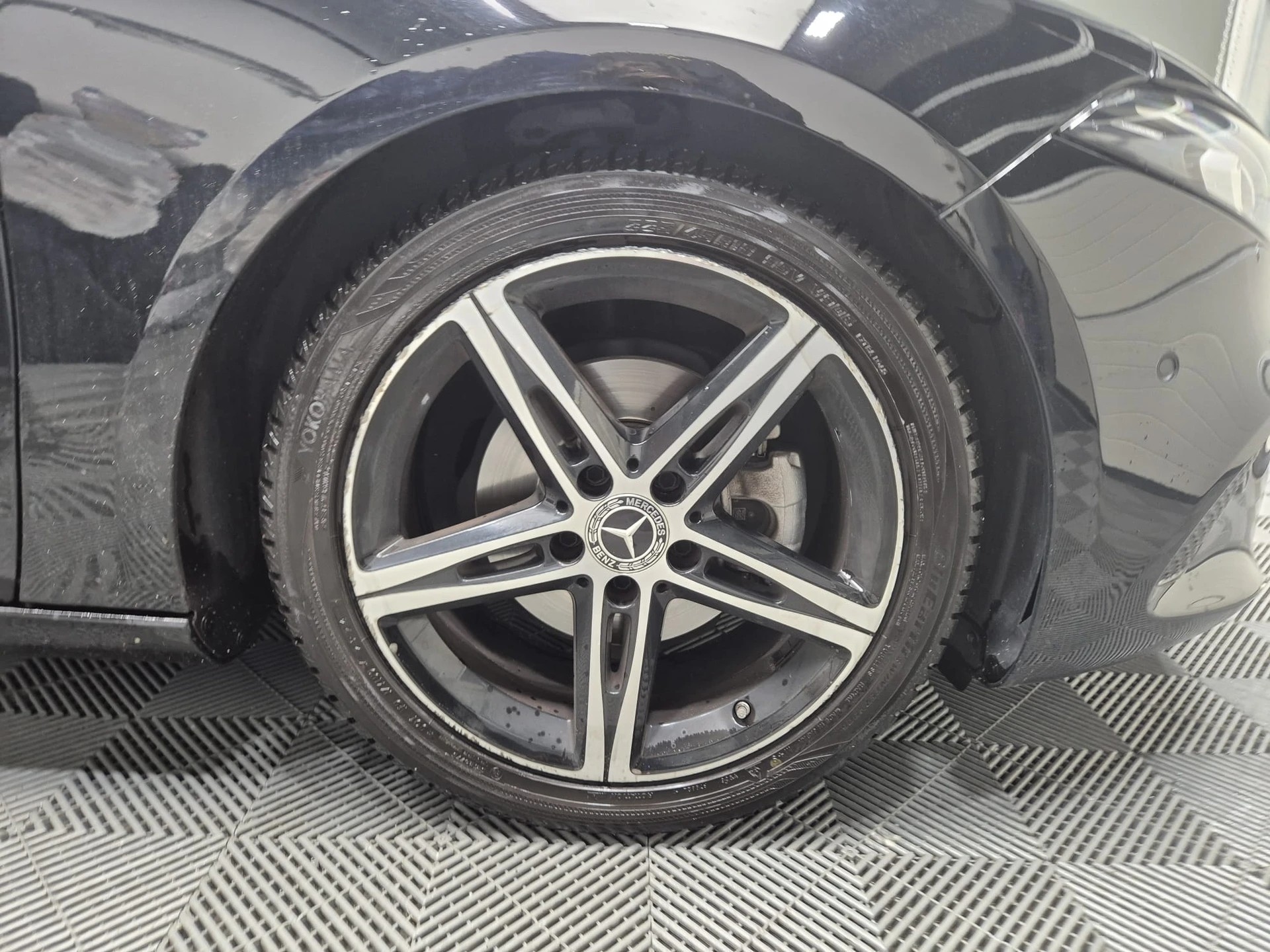 MERCEDES-BENZ A 180 Style 7G-DCT-image-26