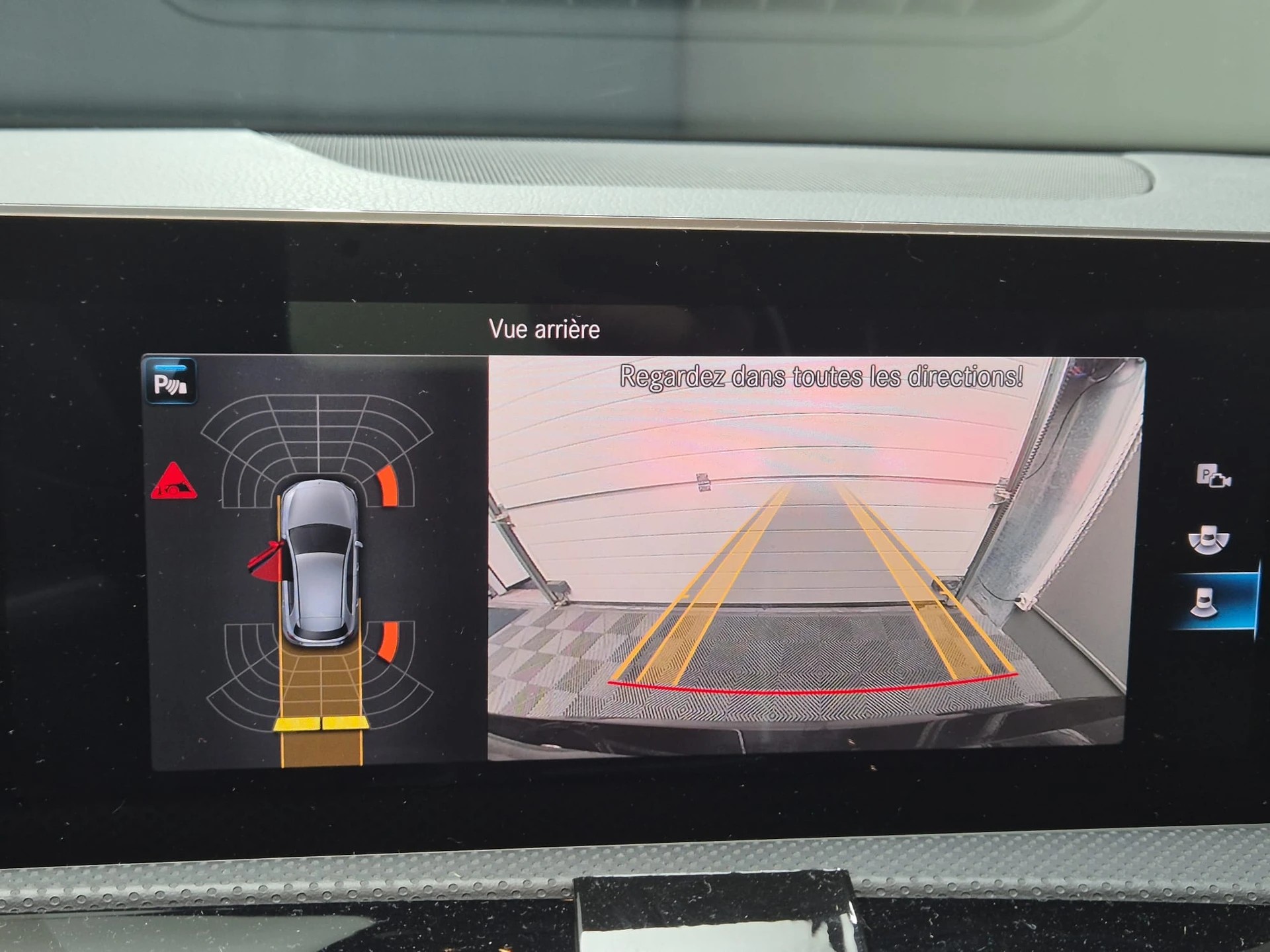 MERCEDES-BENZ A 180 Style 7G-DCT-image-19