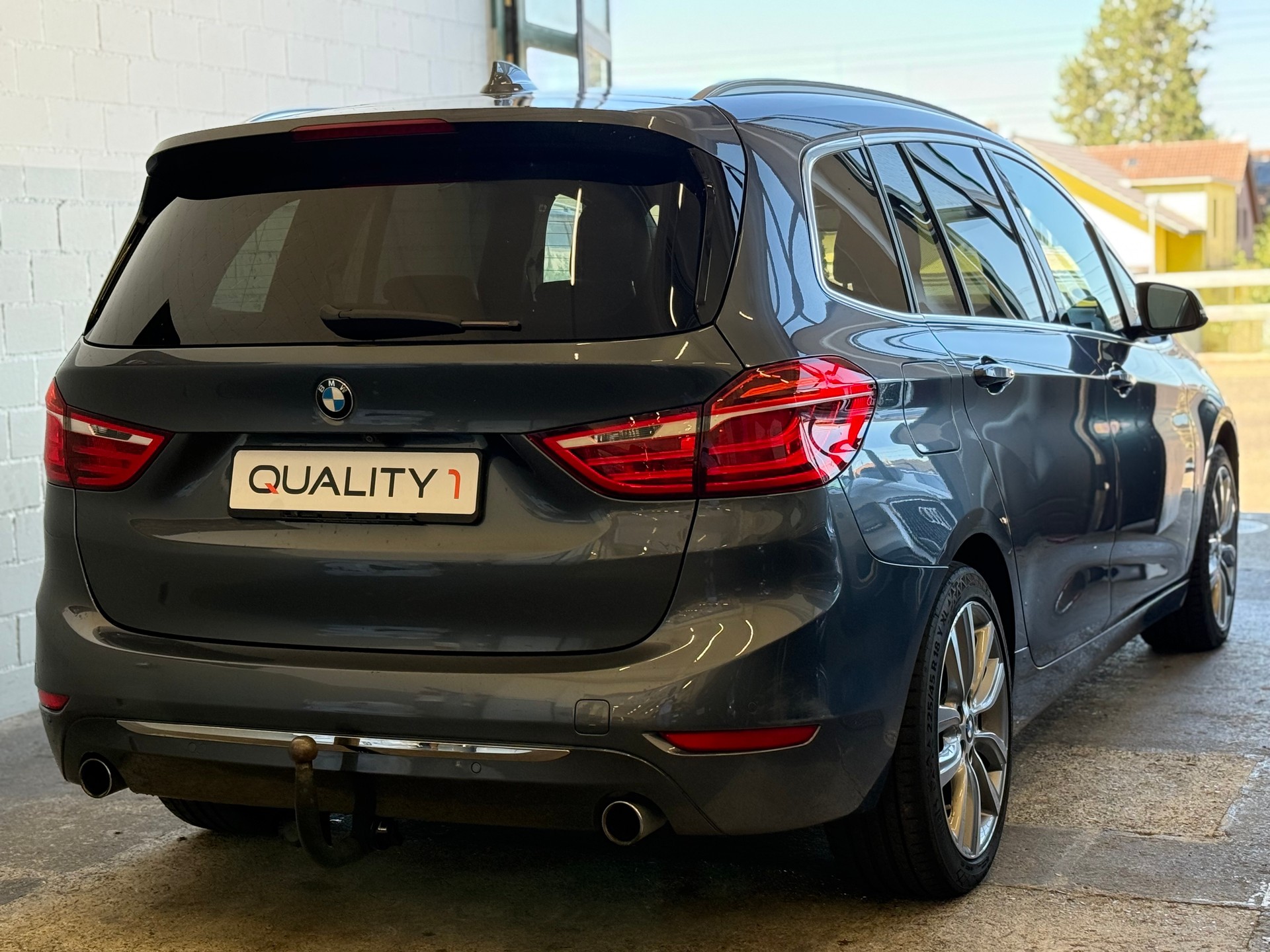 BMW 220d xDrive Gran Tourer Luxury Line Steptronic-image-4