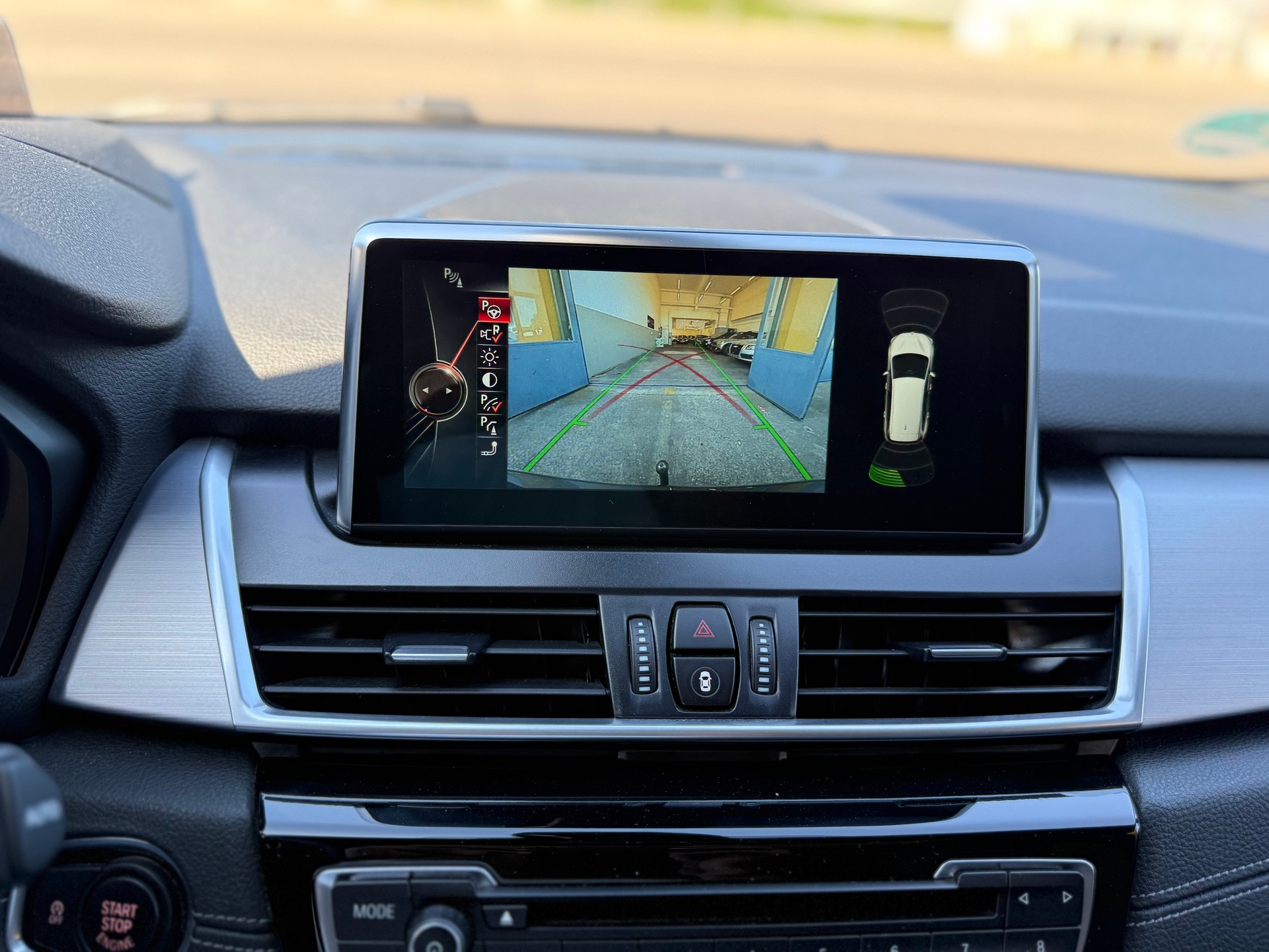 BMW 220d xDrive Gran Tourer Luxury Line Steptronic-image-14