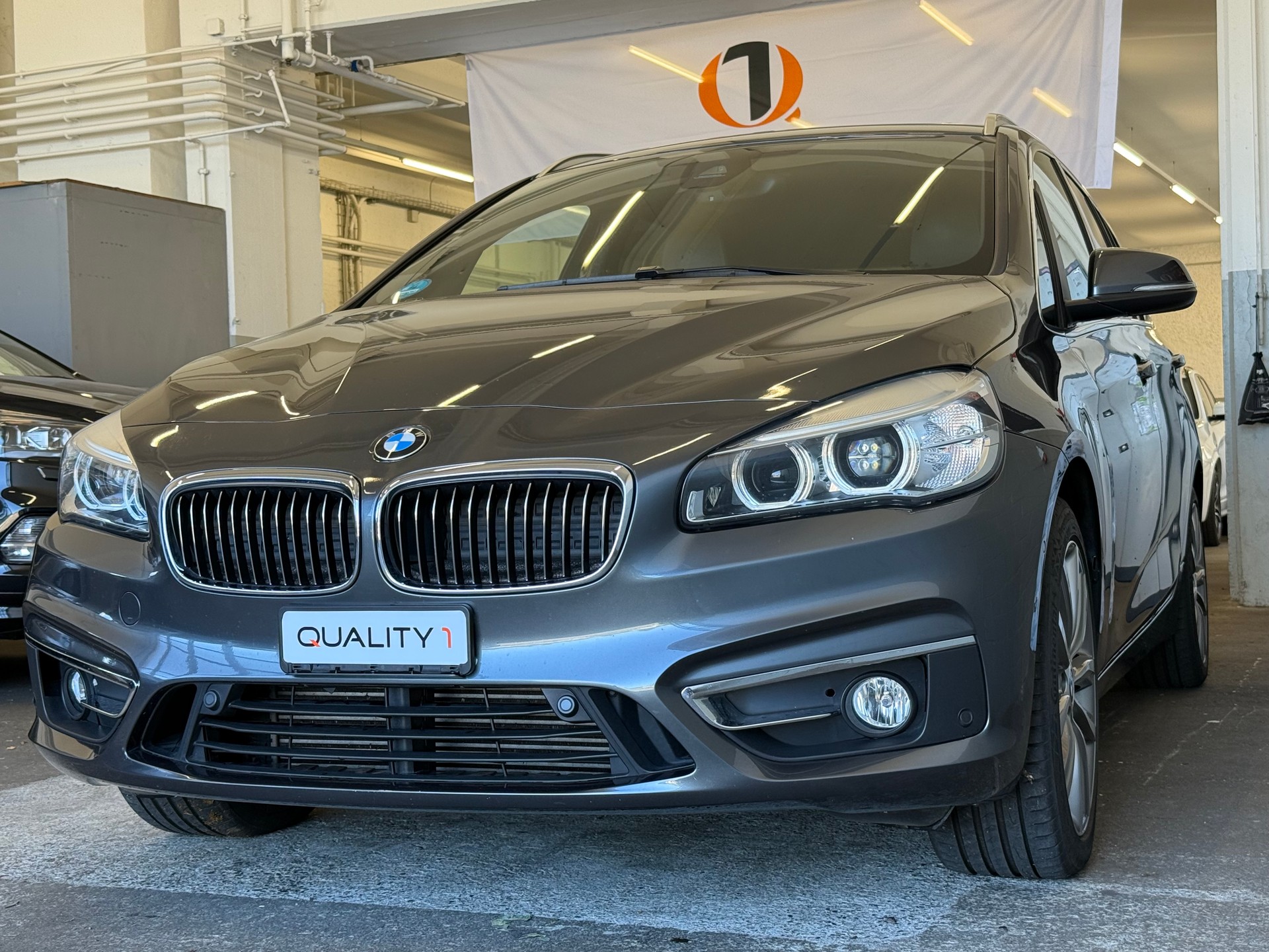 BMW 220d xDrive Gran Tourer Luxury Line Steptronic-image-2
