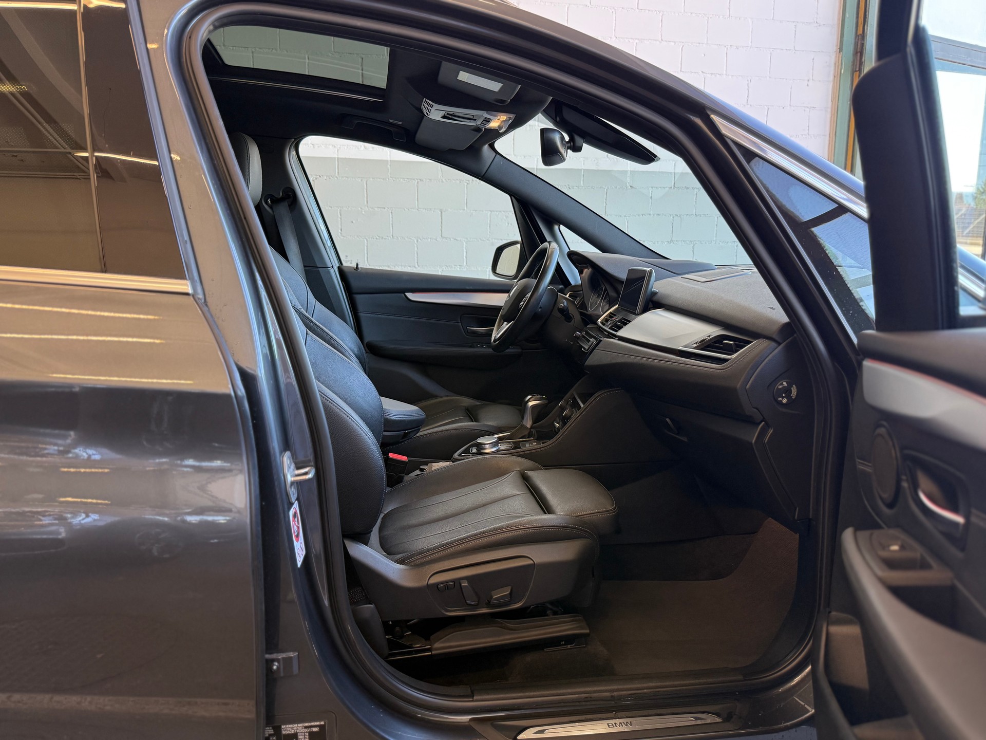 BMW 220d xDrive Gran Tourer Luxury Line Steptronic-image-7