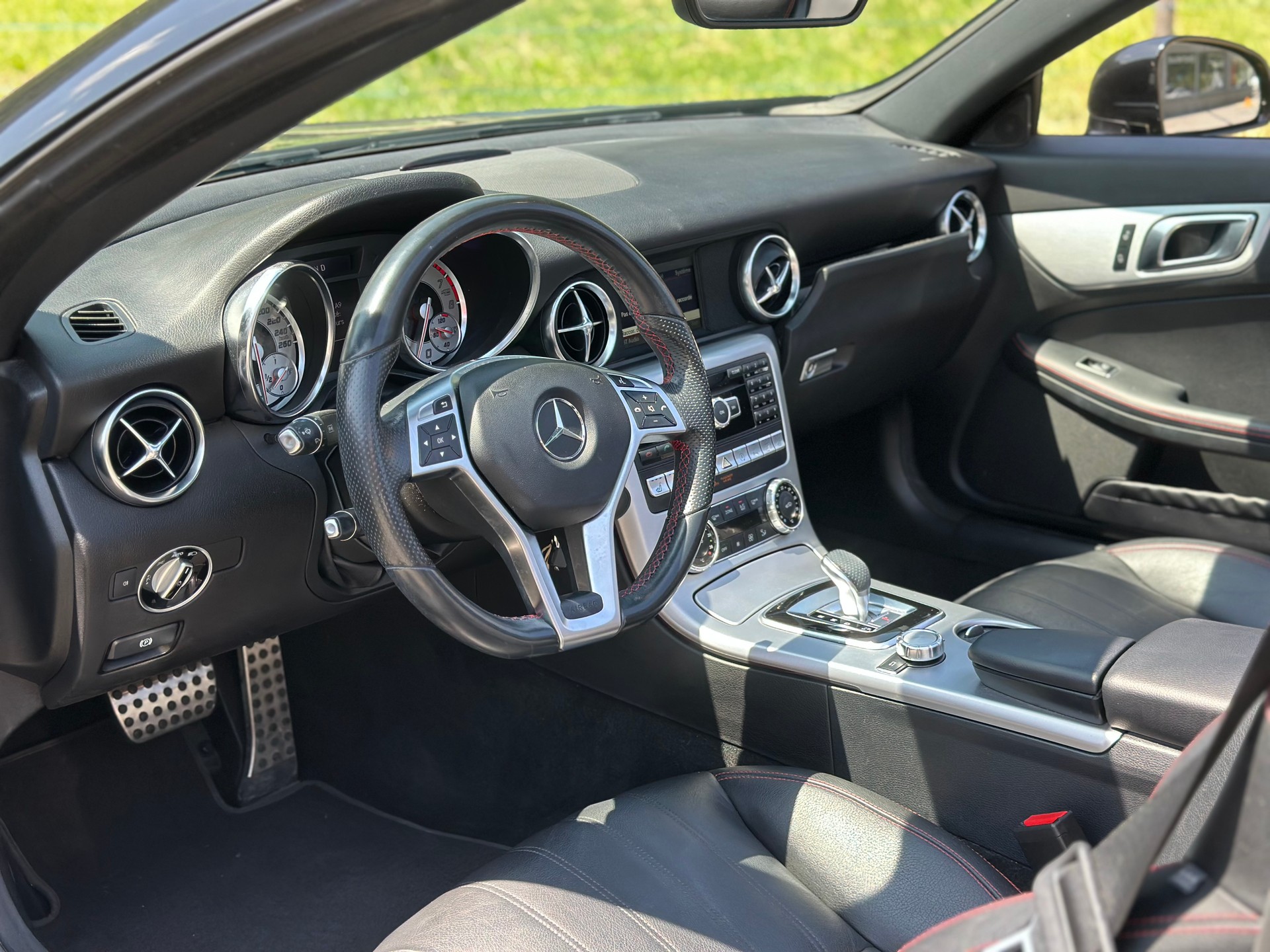MERCEDES-BENZ SLK 300 9G-Tronic AMG LINE-image-12