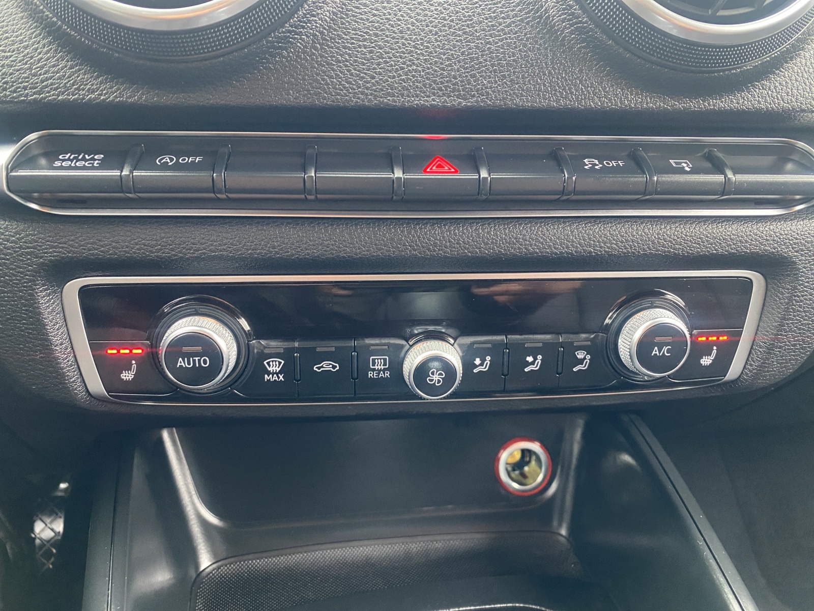 AUDI A3 Sportback 2.0 TDI Ambiente Quattro S-tronic 2.0 TDI Quattro (4x4) 184 PS | Automat | 109’000 km | Frisch ab MFK & Service-image-20