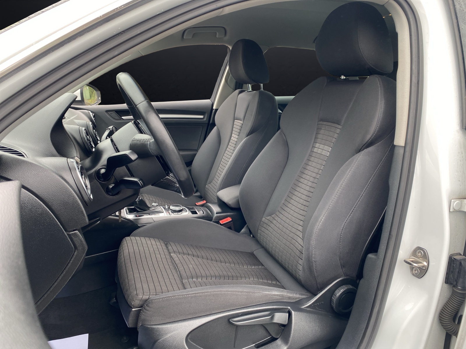AUDI A3 Sportback 2.0 TDI Ambiente Quattro S-tronic 2.0 TDI Quattro (4x4) 184 PS | Automat | 109’000 km | Frisch ab MFK & Service-image-10
