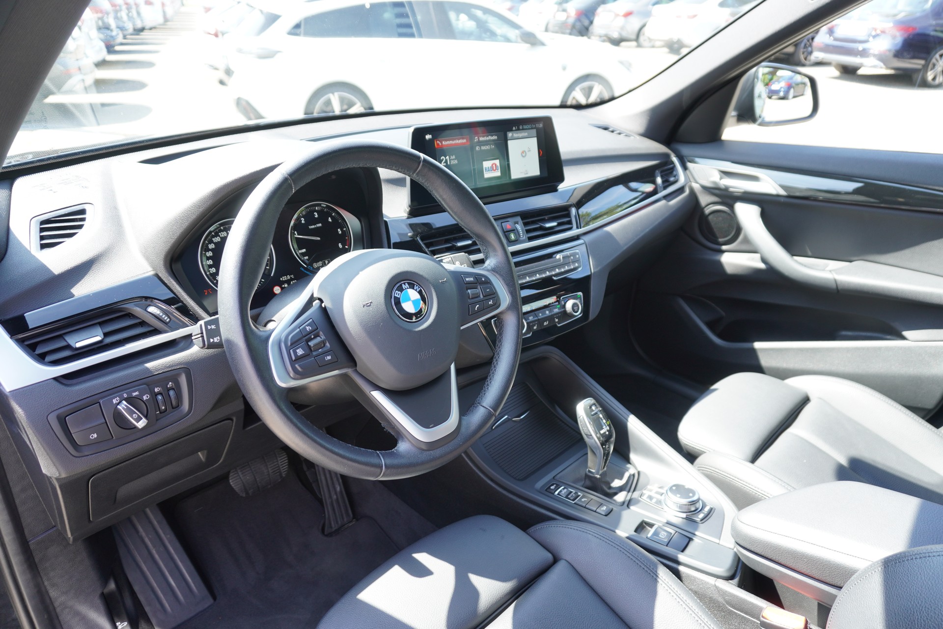 BMW X1 xDrive 20d Steptronic-image-12