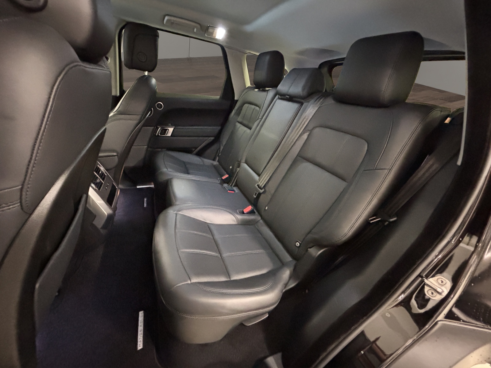 LAND ROVER Range Rover Sport 2.0 SD4 SE Automatic-image-12