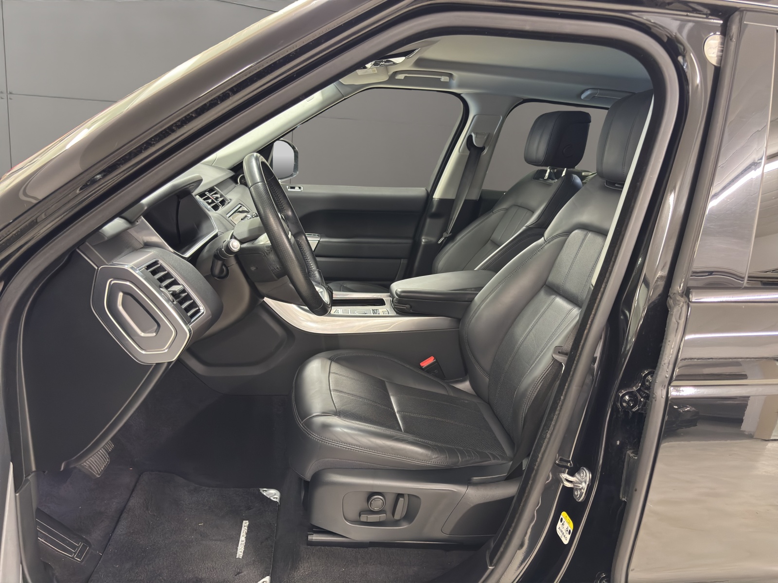 LAND ROVER Range Rover Sport 2.0 SD4 SE Automatic-image-8