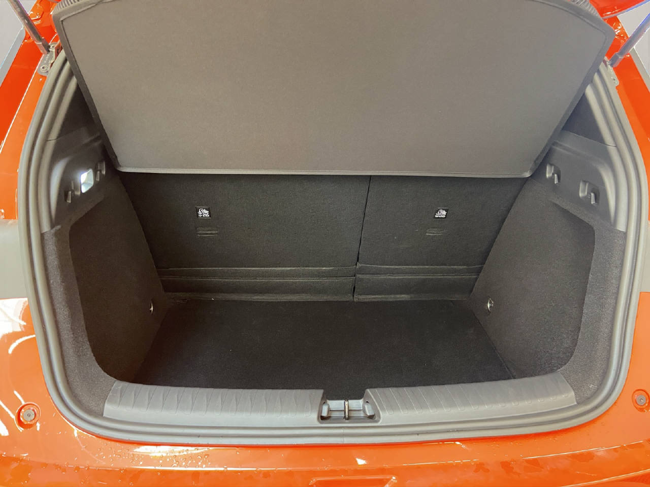 BYD Dolphin G DM-i Comfort-image-13