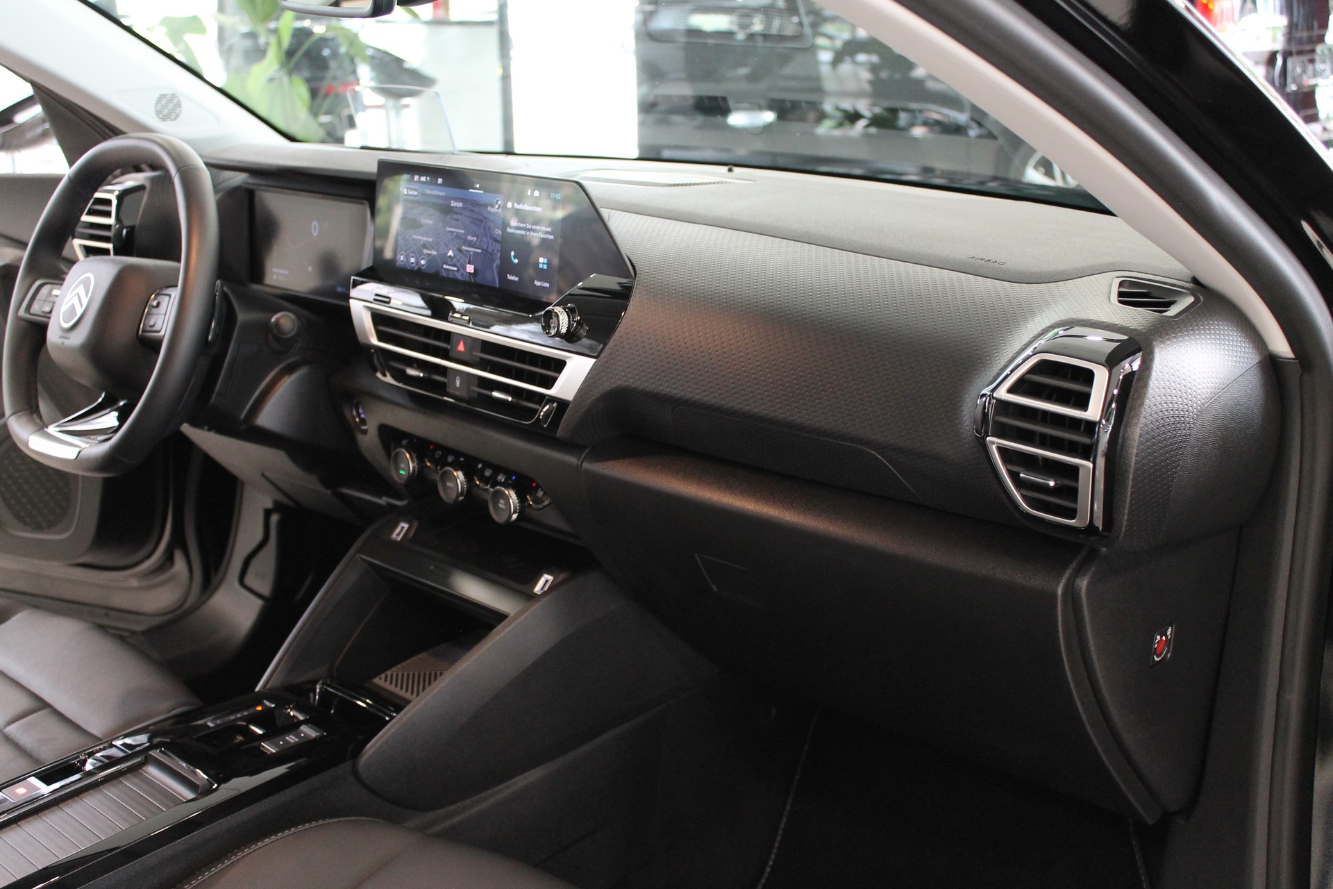 CITROEN C4 Hybrid 136 e-DCS6 Max-image-9