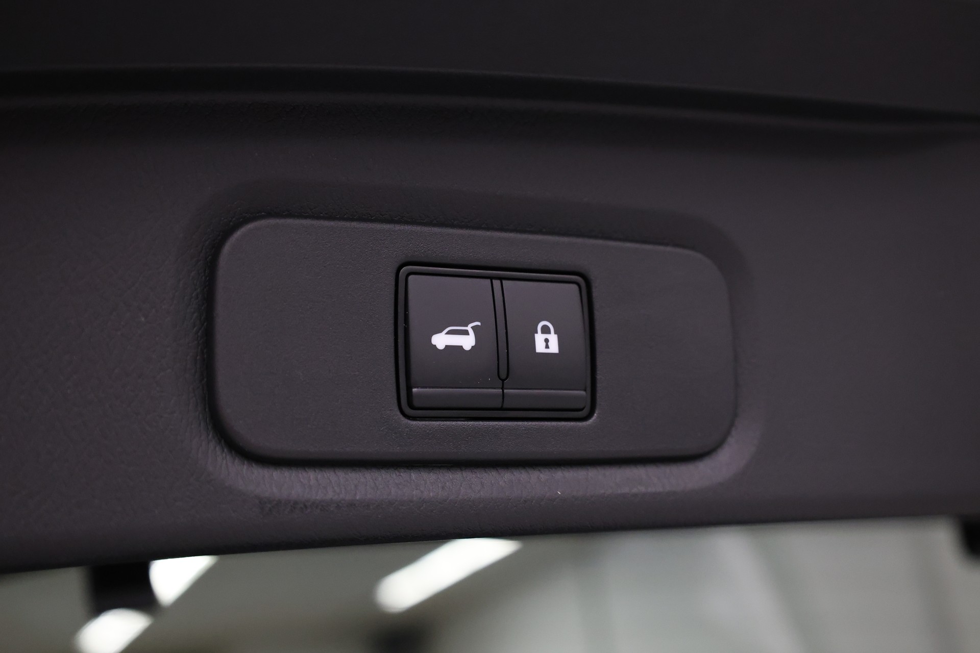 NISSAN Qashqai 1.3 DIG-T Tekna+ 4x4-image-11