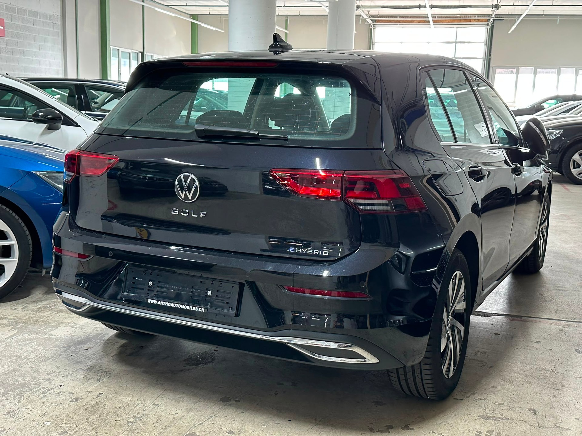 VW Golf 1.4 TSI PHEV Style-image-4