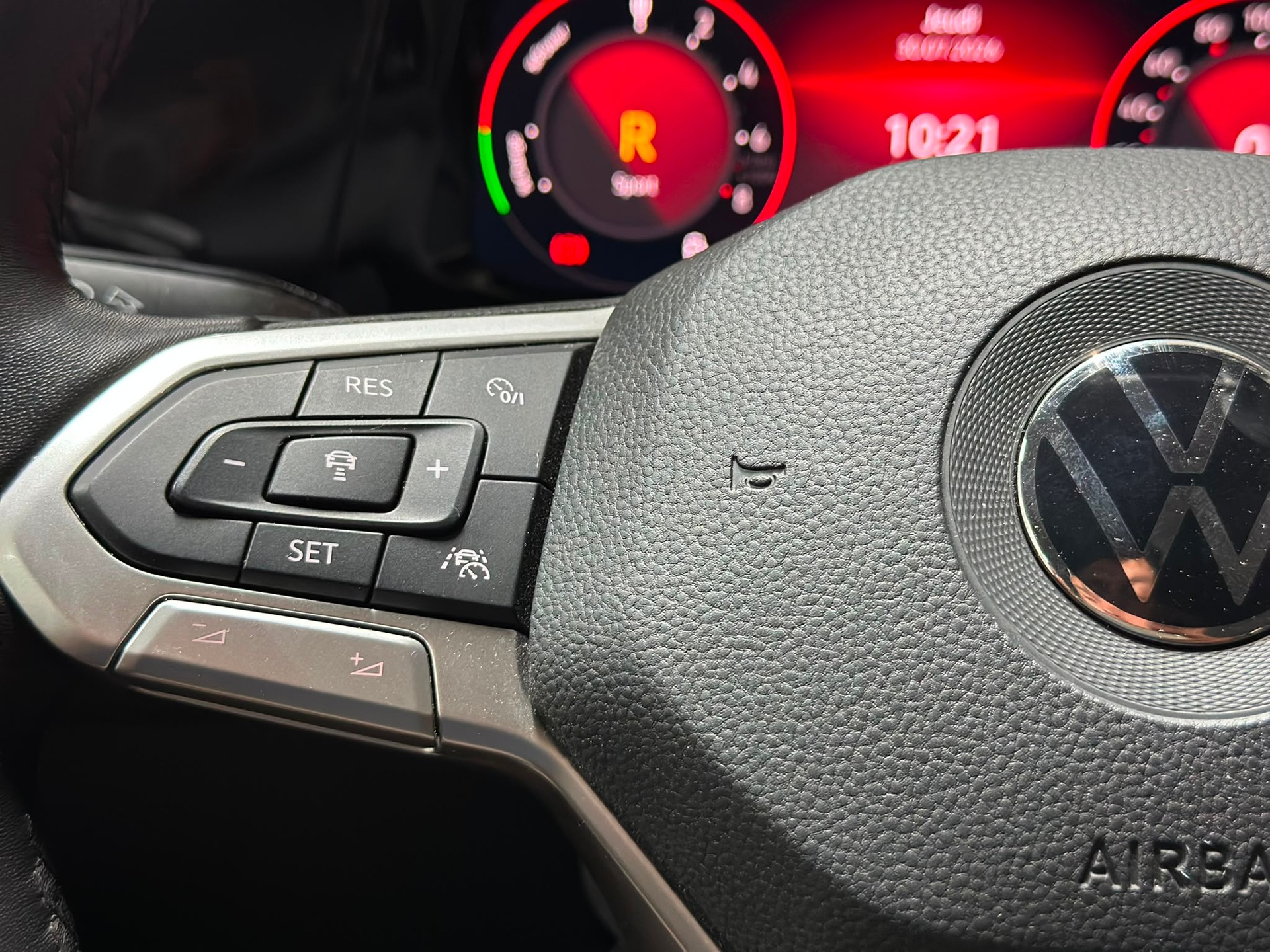 VW Golf 1.4 TSI PHEV Style-image-10