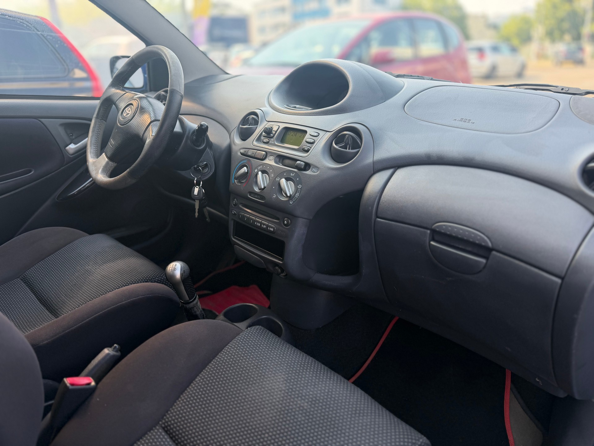TOYOTA Yaris 1.5 TS-image-6