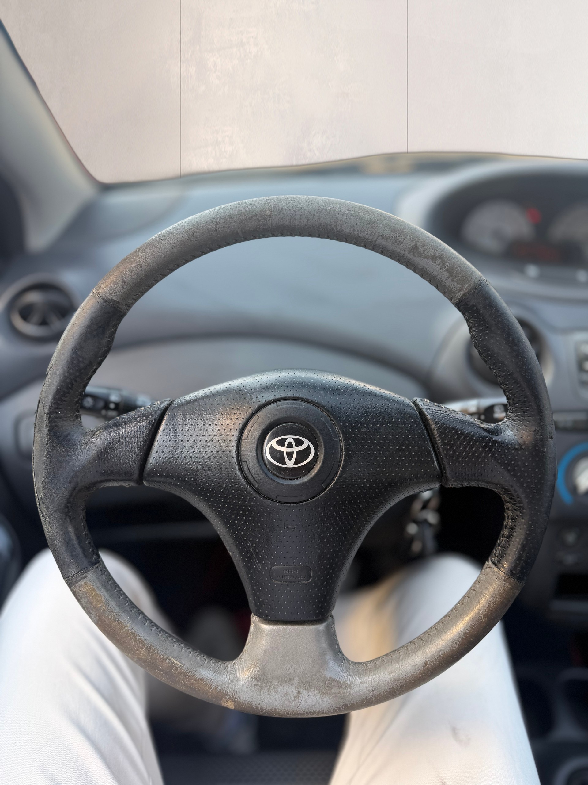 TOYOTA Yaris 1.5 TS-image-11
