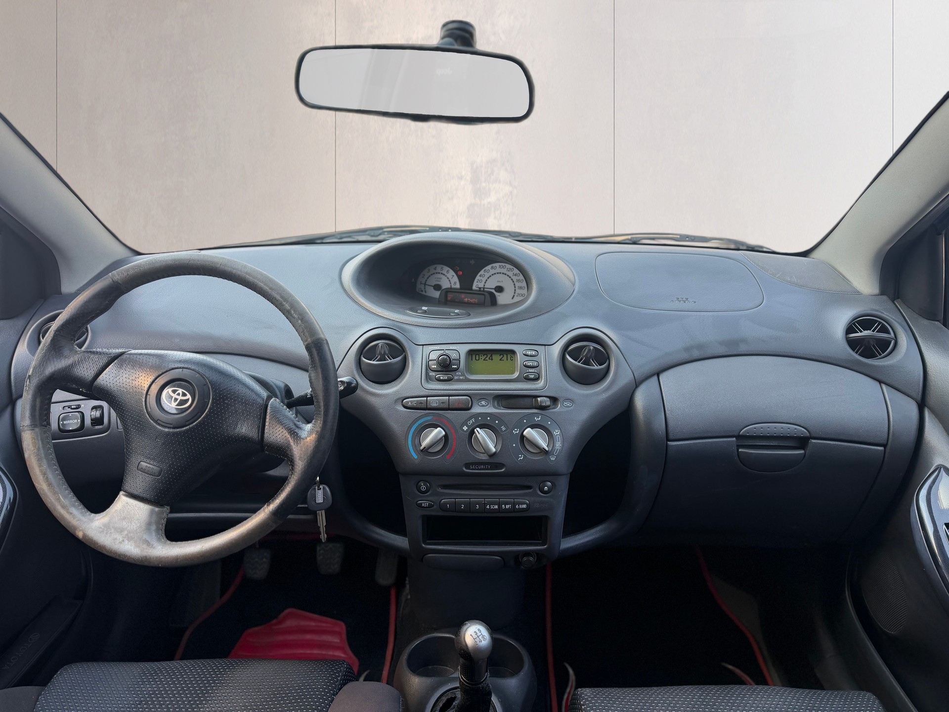 TOYOTA Yaris 1.5 TS-image-9