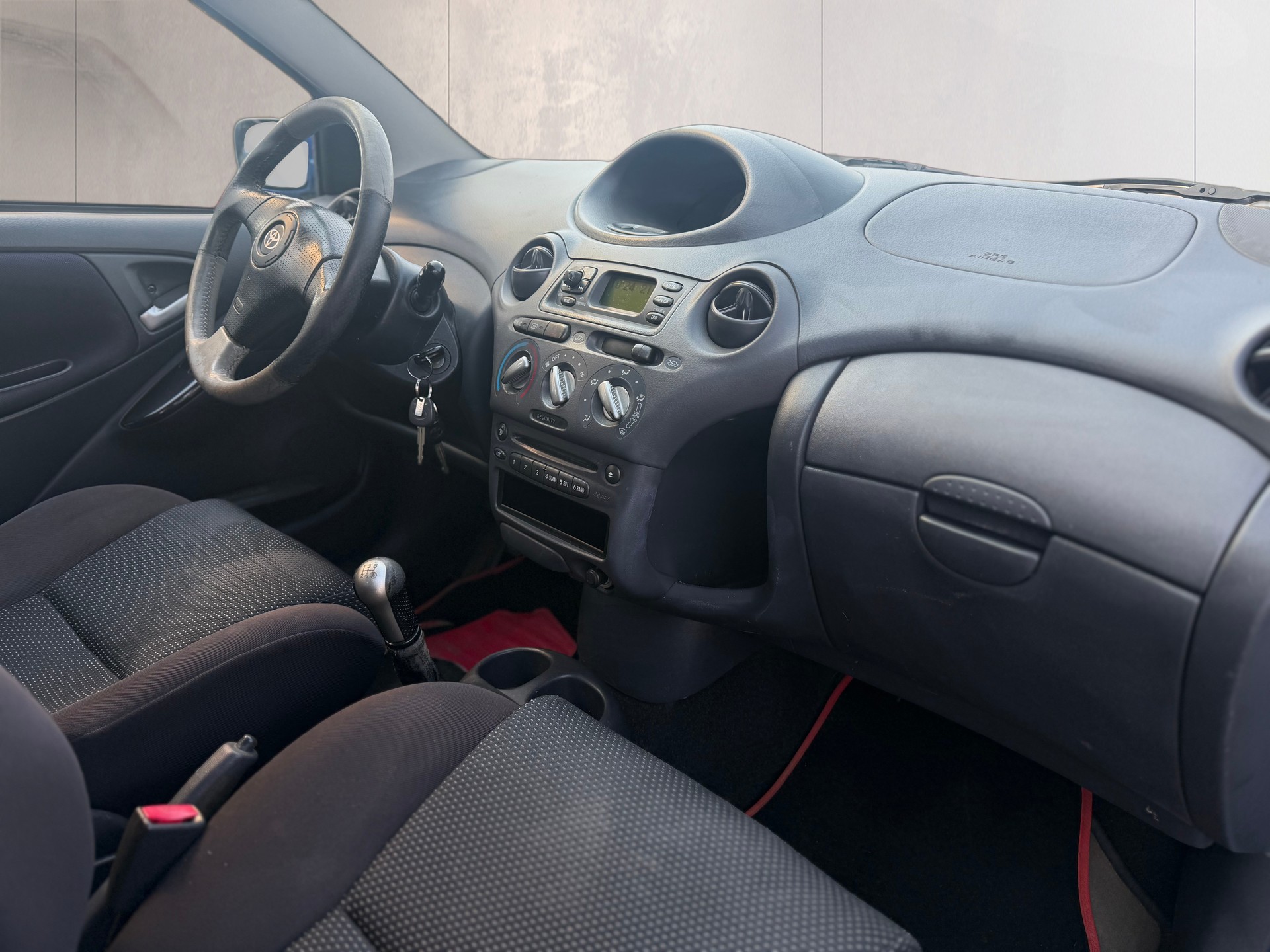 TOYOTA Yaris 1.5 TS-image-6