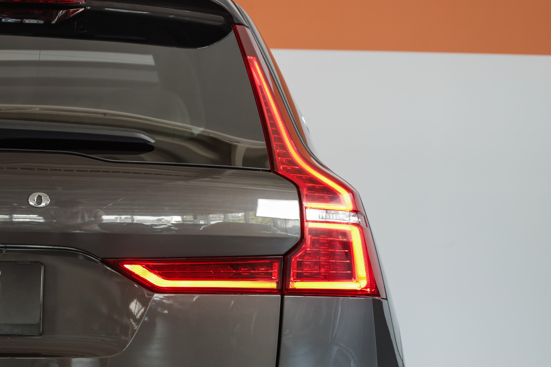 VOLVO XC60 T6 eAWD PluginHybrid Plus Bright Geartronic-image-6