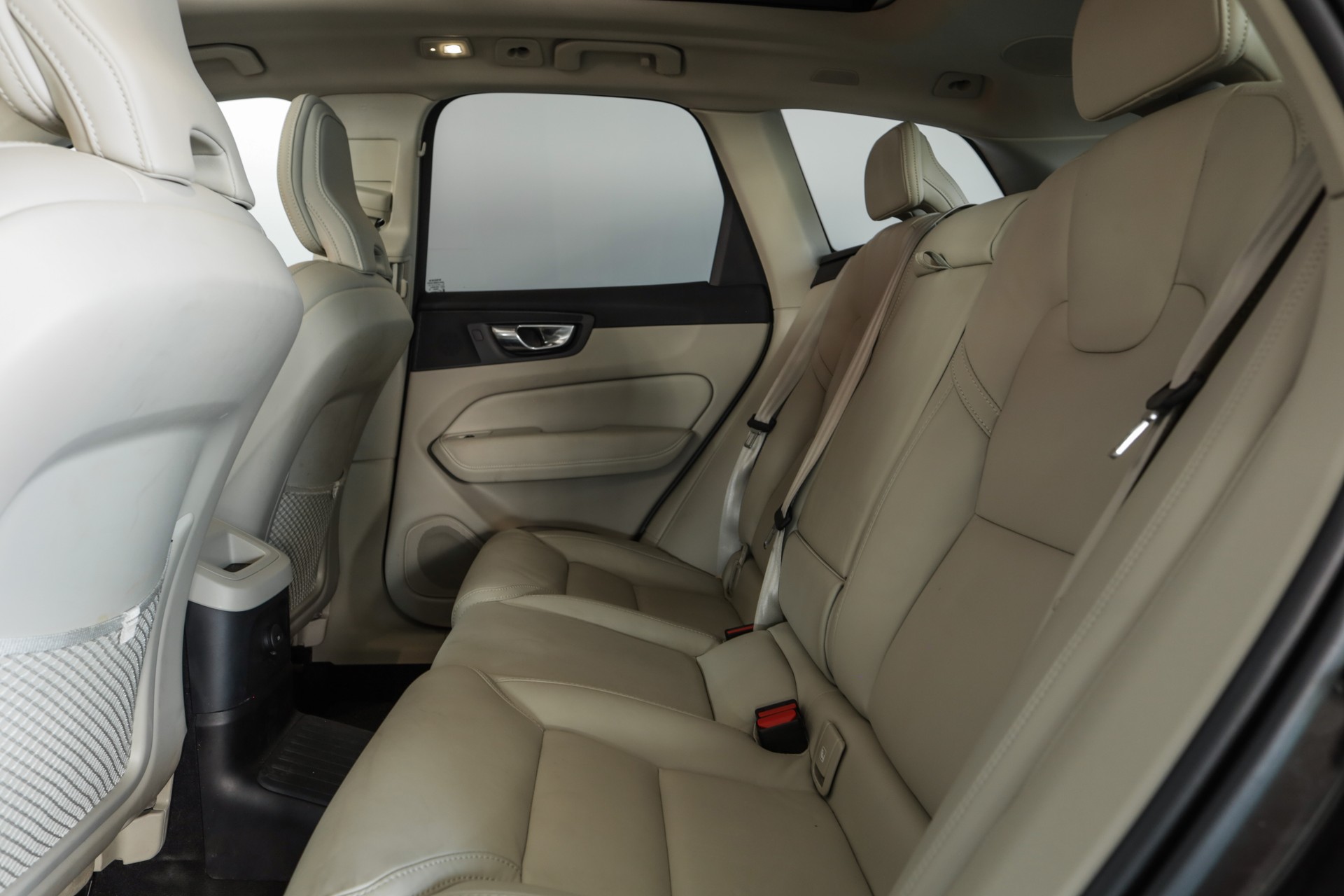 VOLVO XC60 T6 eAWD PluginHybrid Plus Bright Geartronic-image-12
