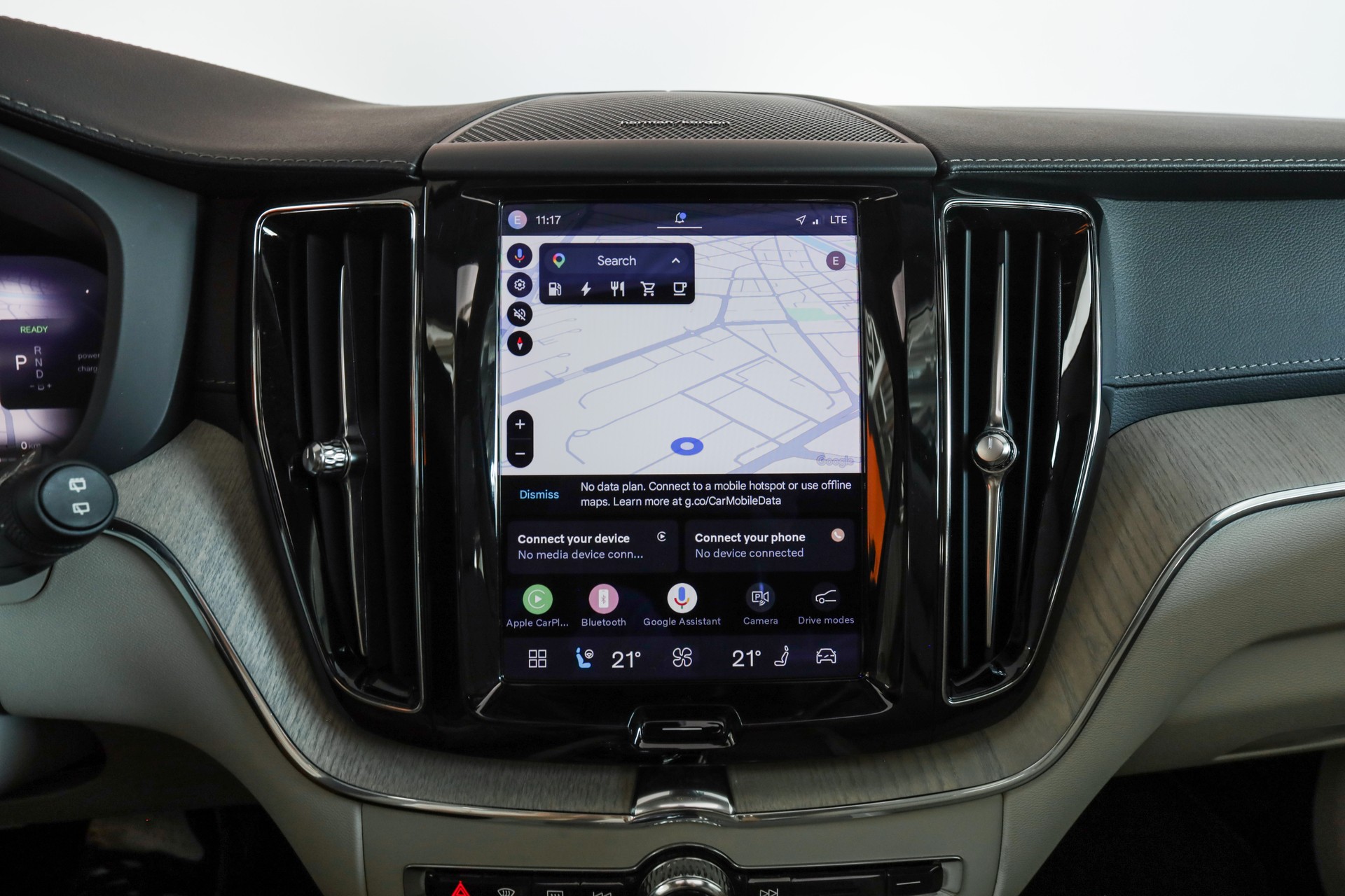 VOLVO XC60 T6 eAWD PluginHybrid Plus Bright Geartronic-image-19