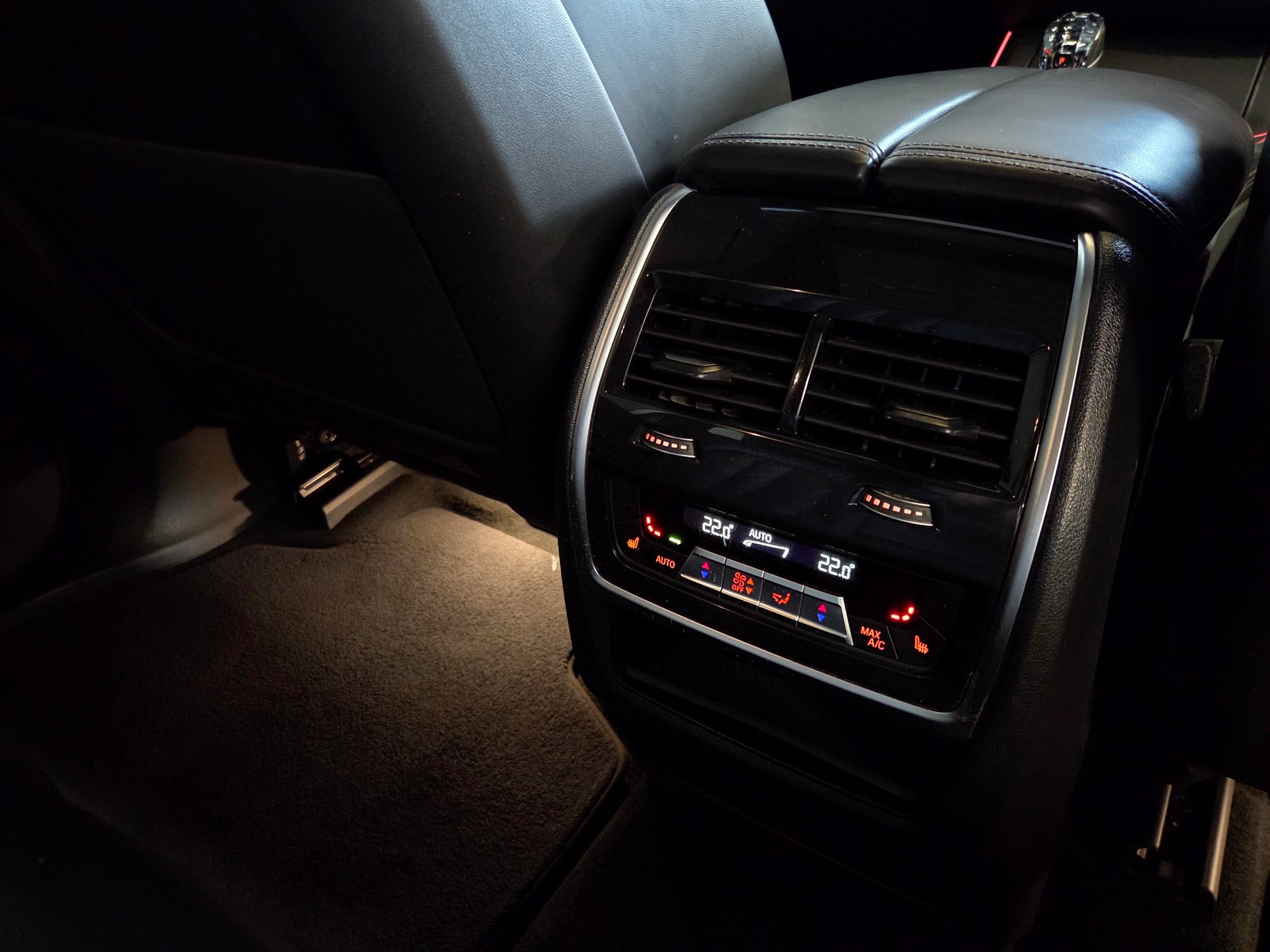 BMW X5 40i xDrive M-Sport-image-24