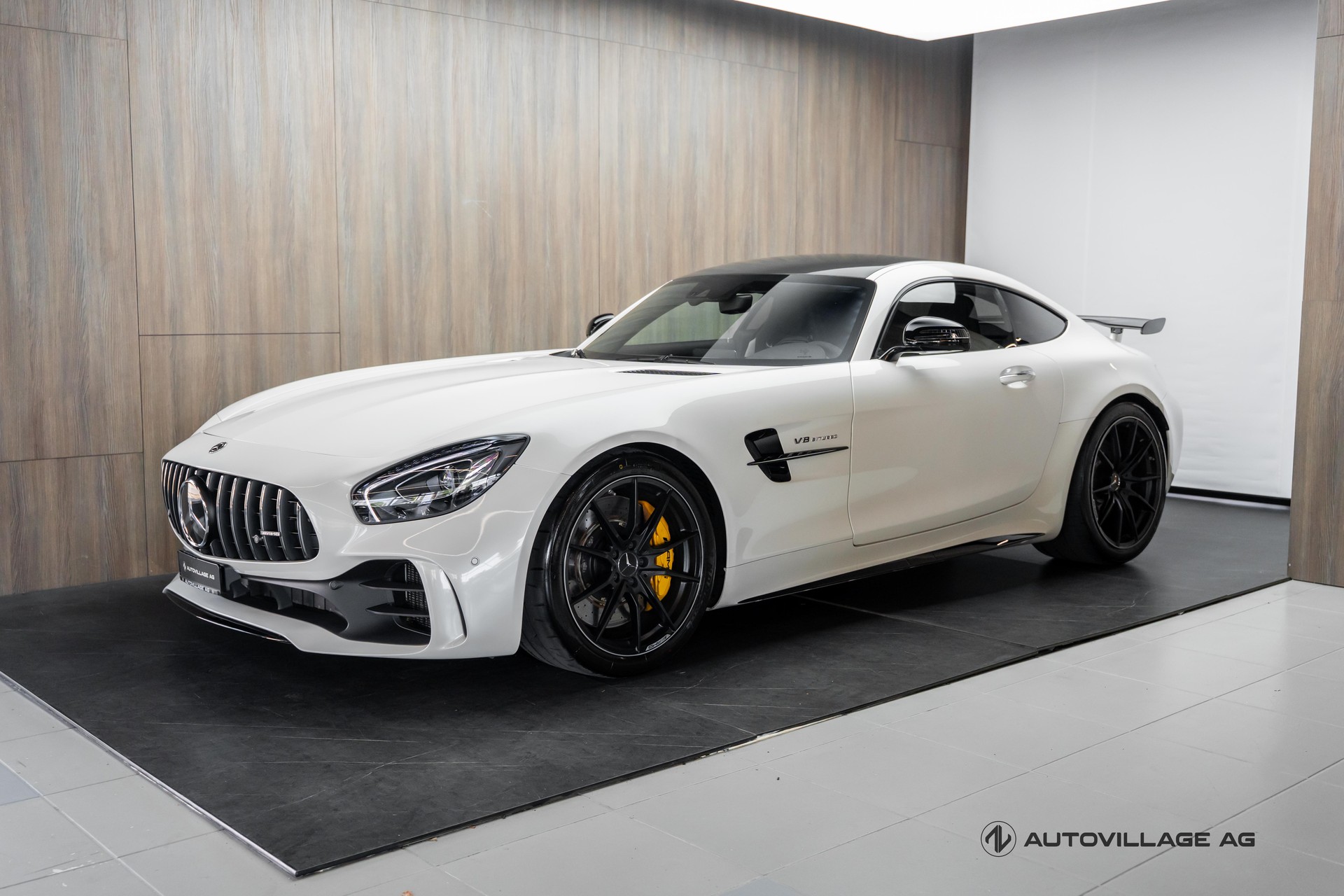 MERCEDES-BENZ AMG GT R Speedshift DCT-image-0