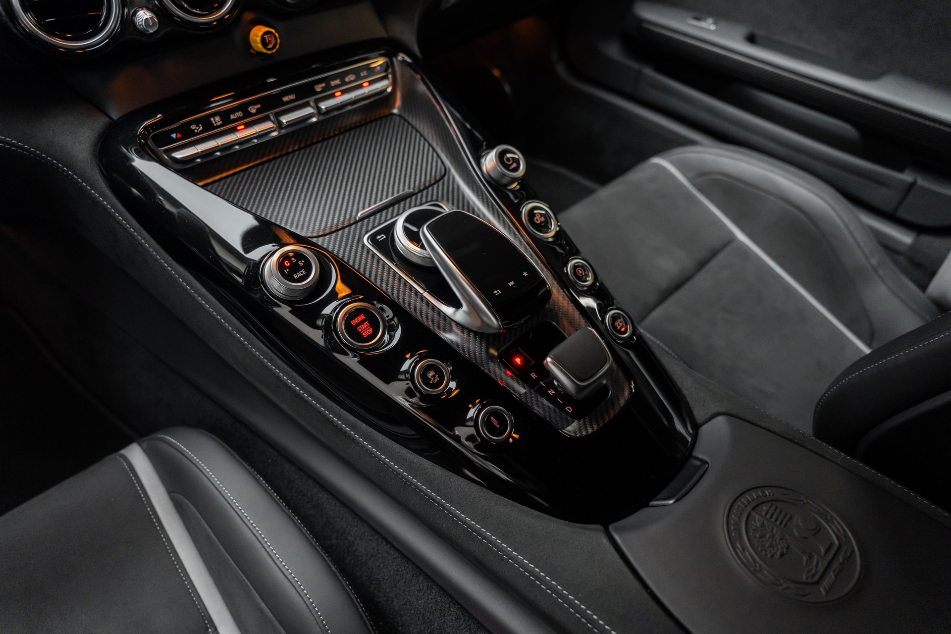 MERCEDES-BENZ AMG GT R Speedshift DCT-image-13