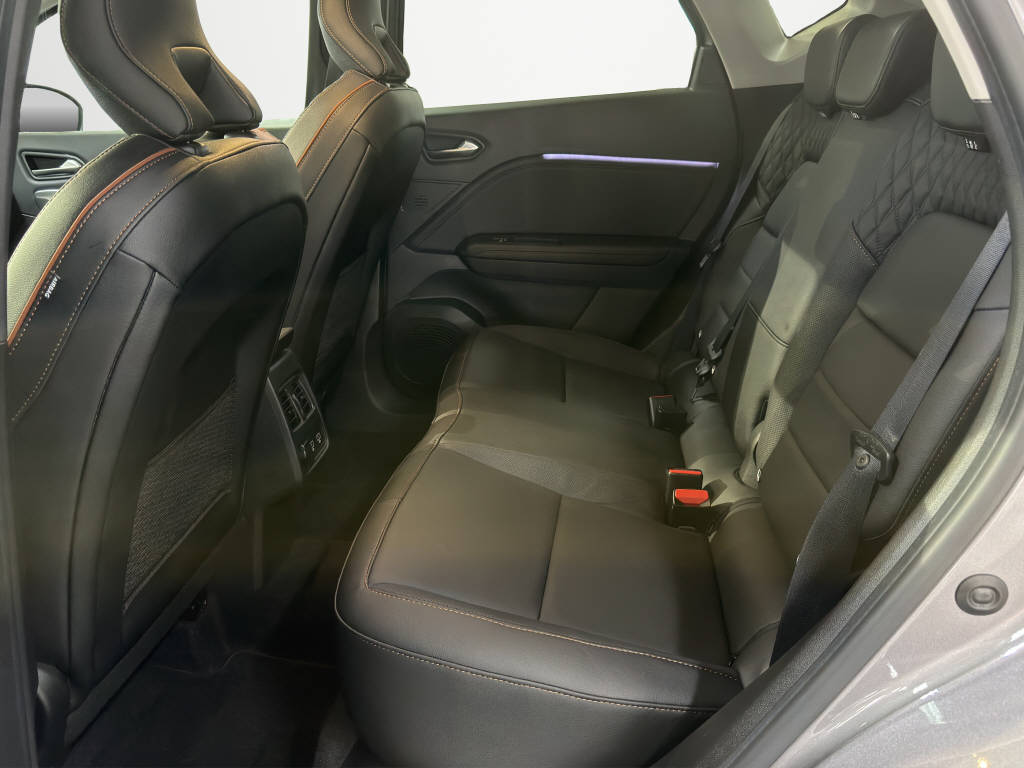 RENAULT CAPTURE E-TECH-image-11