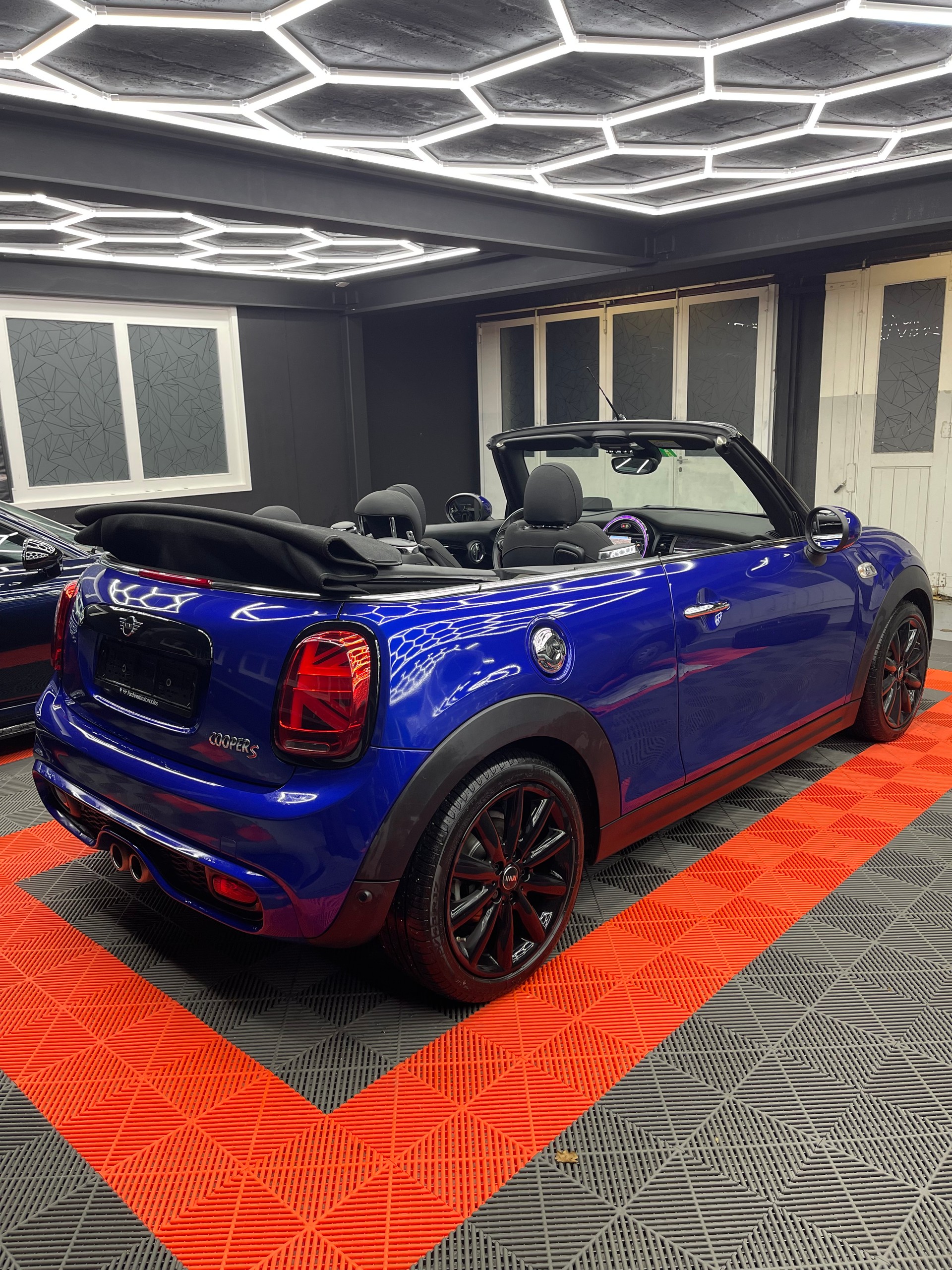 MINI 2.0i Cooper S-image-1