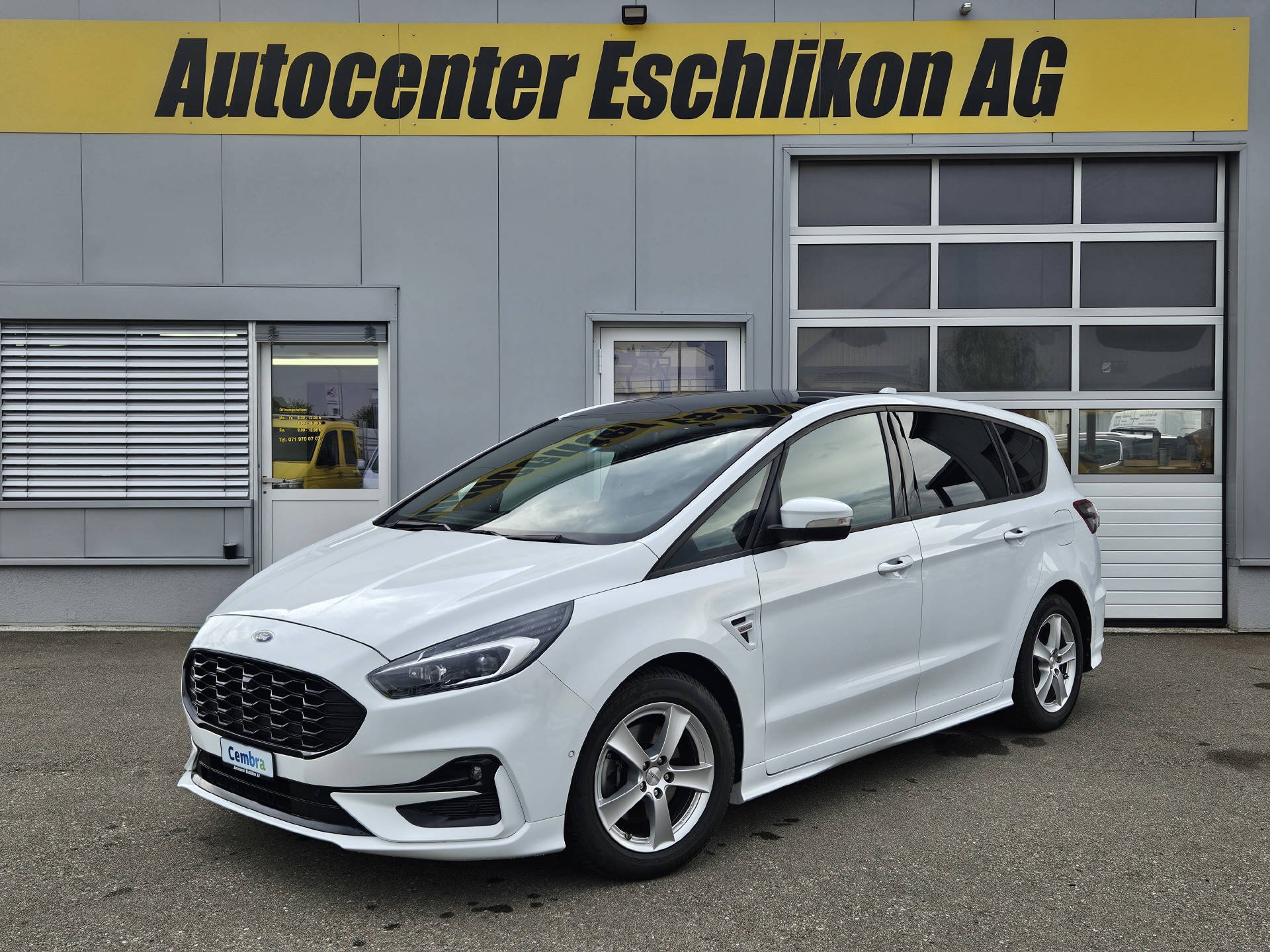 FORD S-Max 2.5 Hybrid ST-Line * 7- Plätzer * Absolute Top Ausstattung *-image-0
