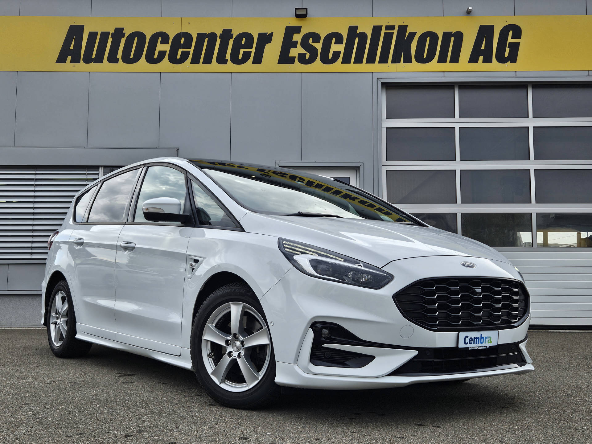 FORD S-Max 2.5 Hybrid ST-Line * 7- Plätzer * Absolute Top Ausstattung *-image-2
