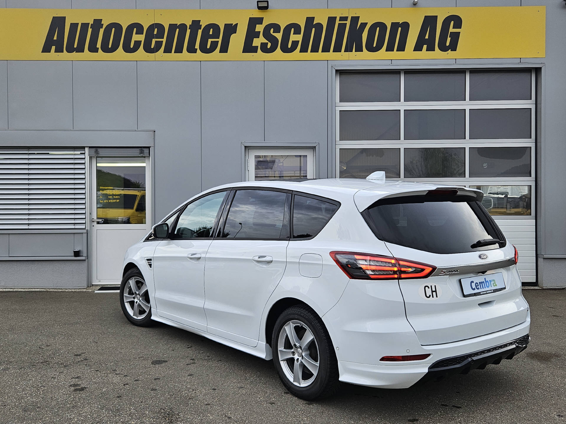 FORD S-Max 2.5 Hybrid ST-Line * 7- Plätzer * Absolute Top Ausstattung *-image-4