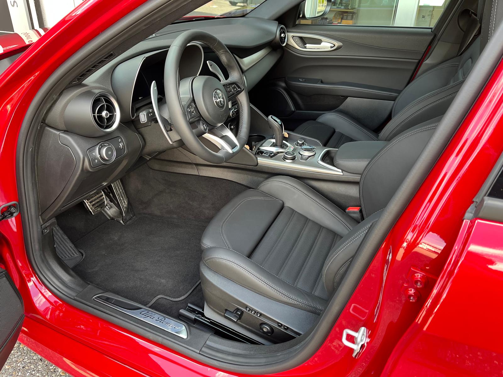 ALFA ROMEO Giulia 2.0 Sprint Edition Q4 AT8-image-3