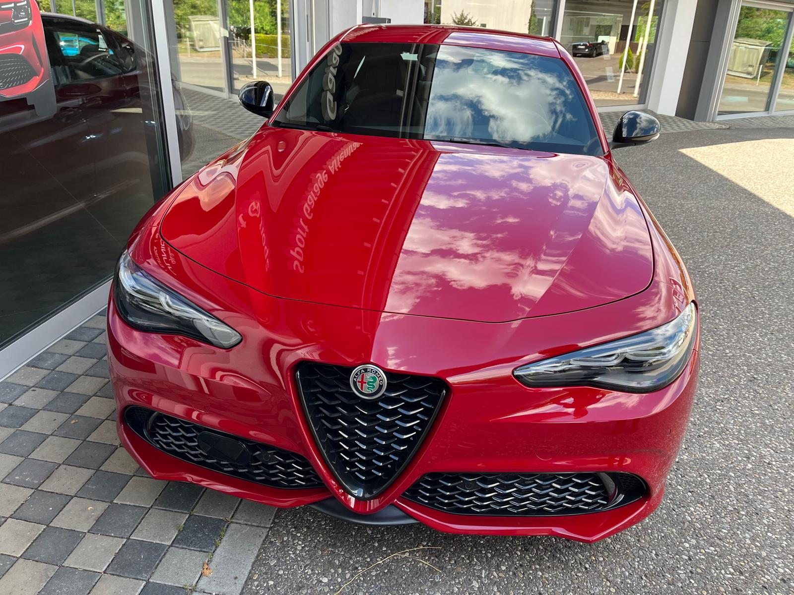 ALFA ROMEO Giulia 2.0 Sprint Edition Q4 AT8-image-2