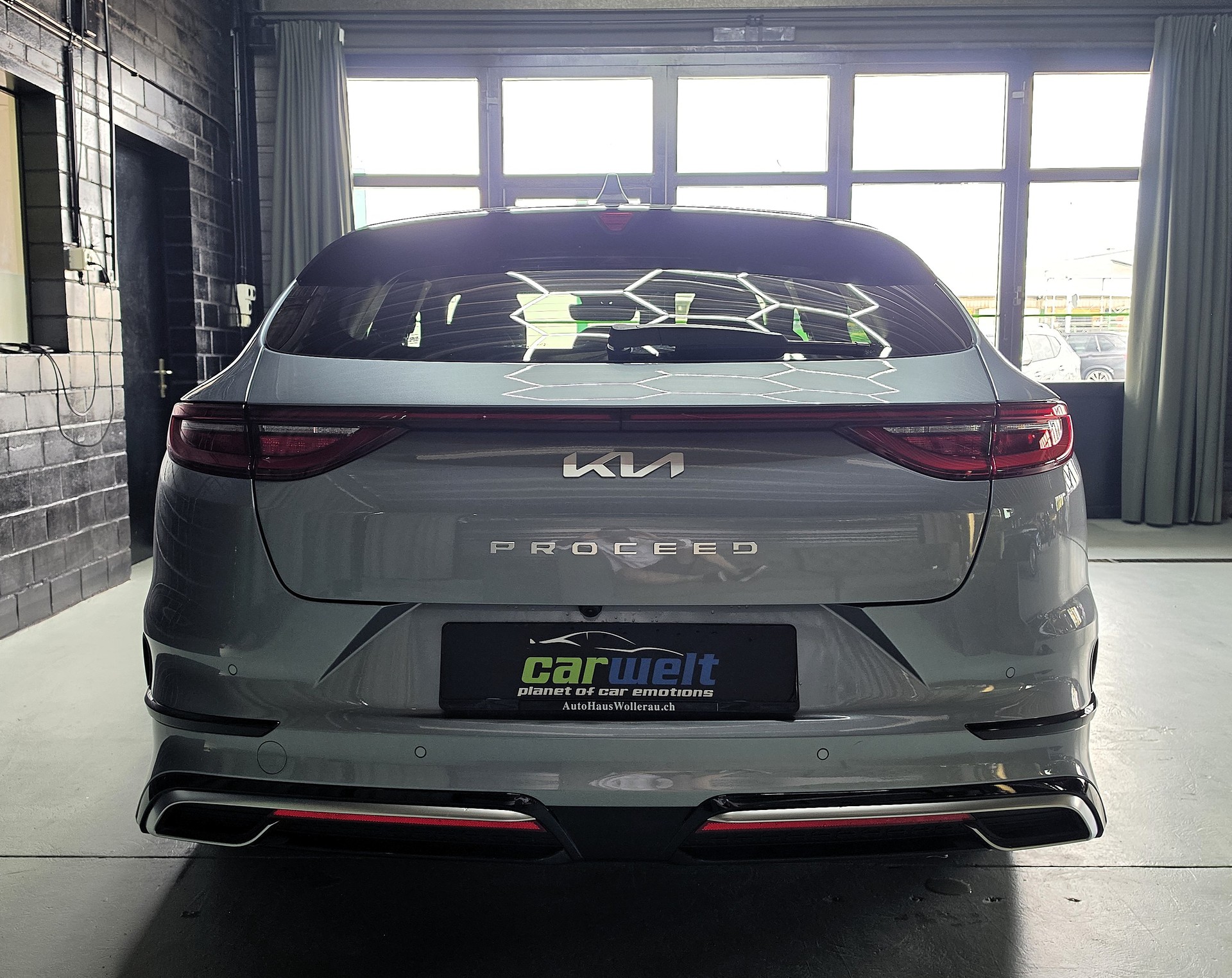 KIA ProCeed 1.5 T-GDi MHEV GT-Line DCT-image-3