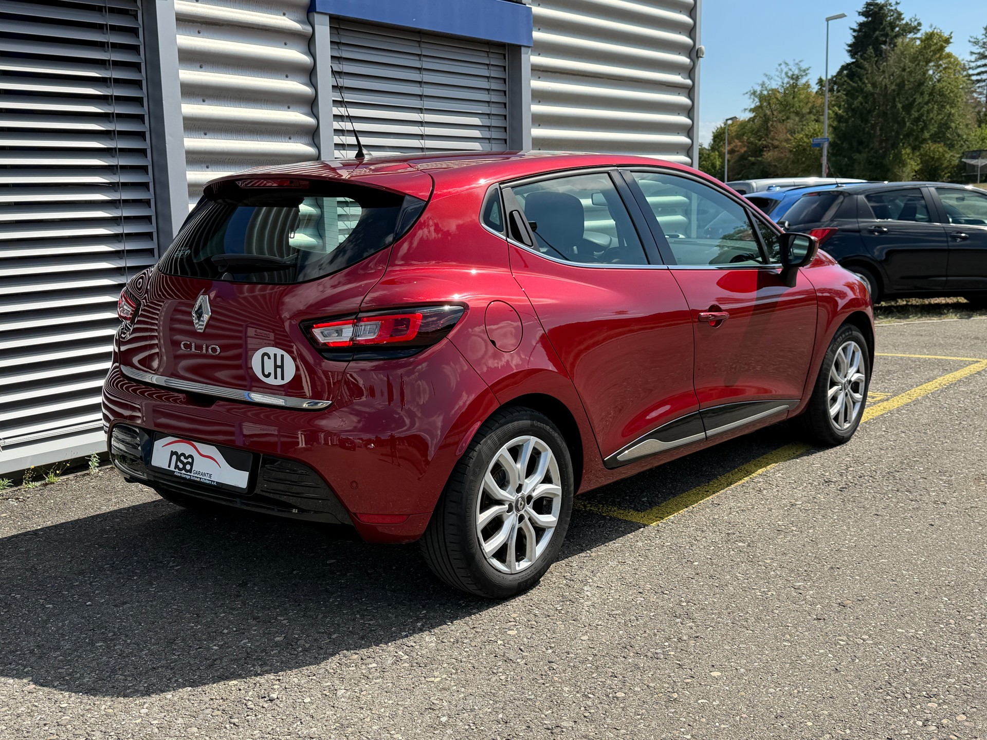 RENAULT Clio 1.2 TCe 120 Intens S/S-image-1
