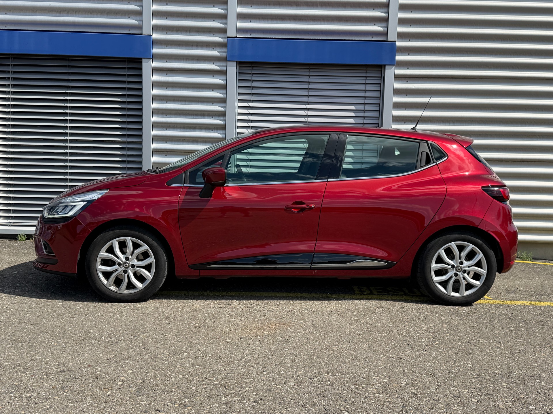 RENAULT Clio 1.2 TCe 120 Intens S/S-image-2
