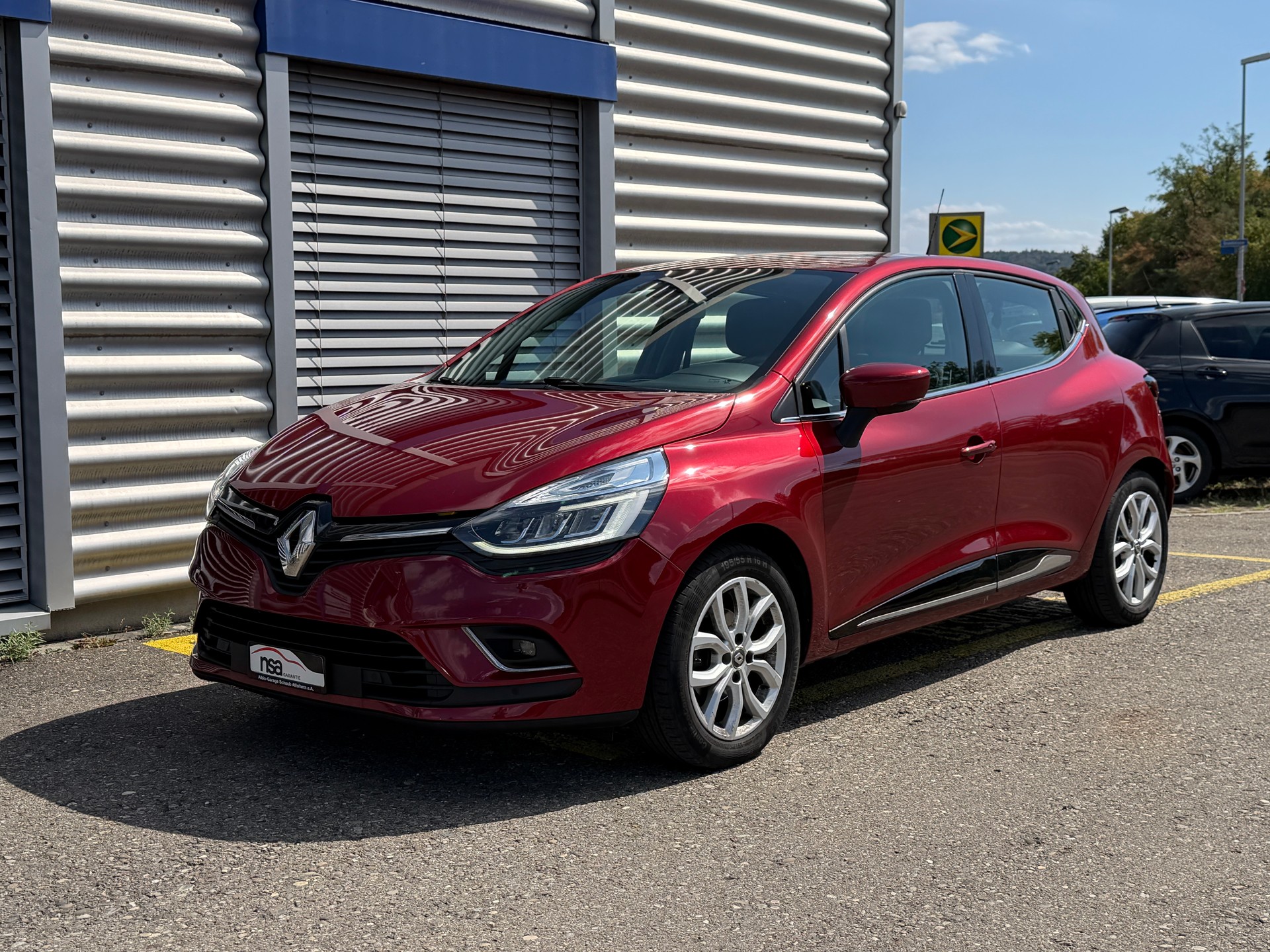 RENAULT Clio 1.2 TCe 120 Intens S/S-image-0