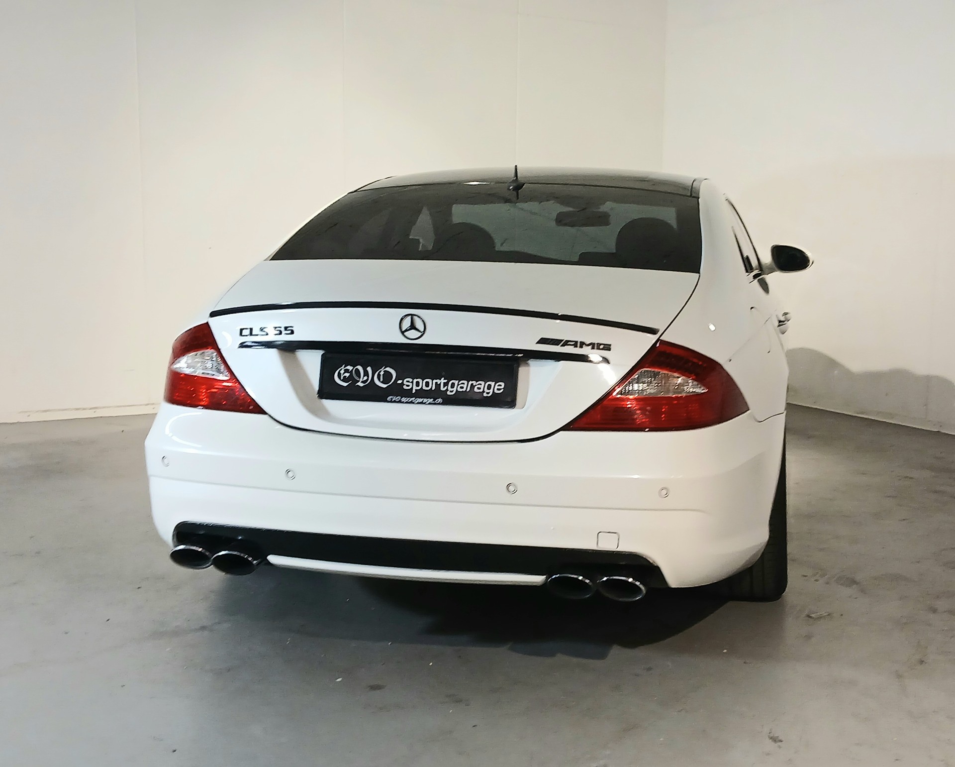 MERCEDES-BENZ CLS 55 AMG Automatic-image-11