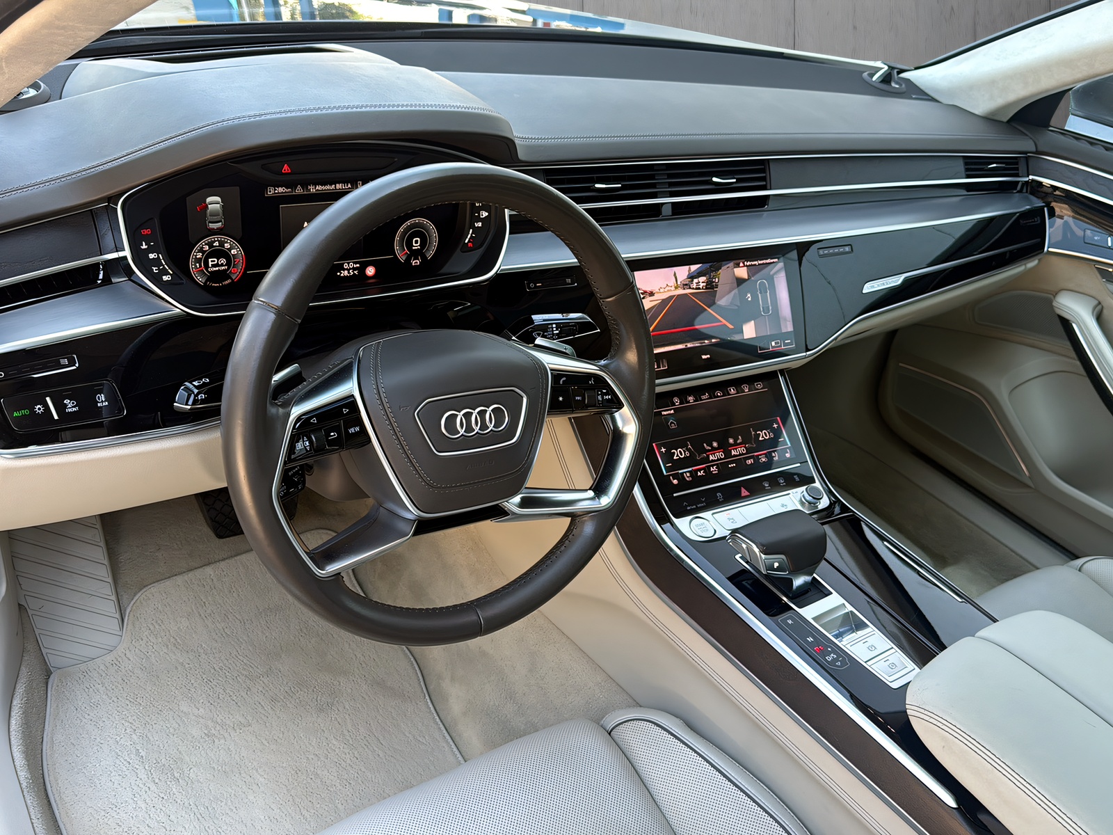AUDI A8 55 L TFSI quattro tiptronic-image-6