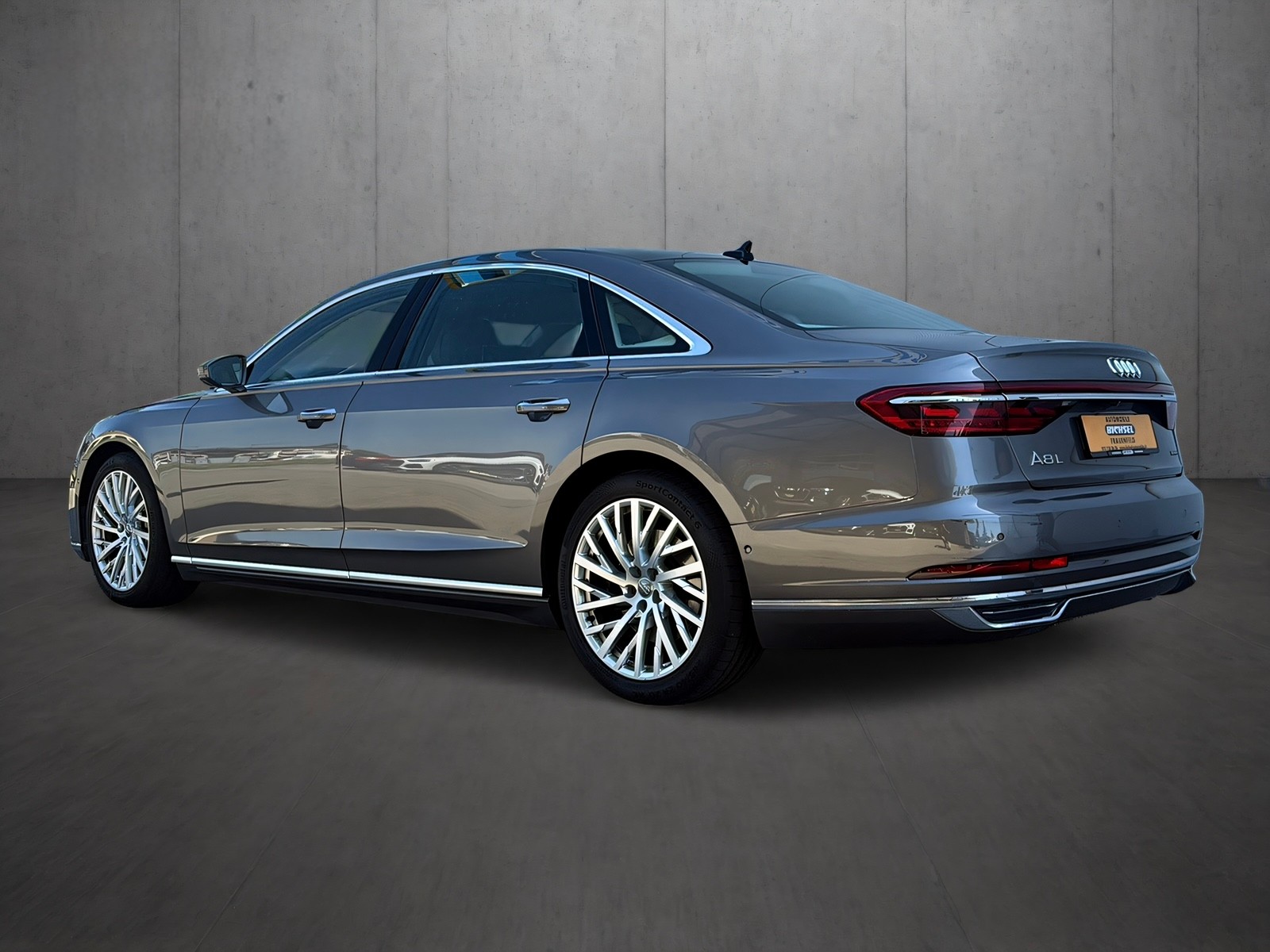 AUDI A8 55 L TFSI quattro tiptronic-image-2