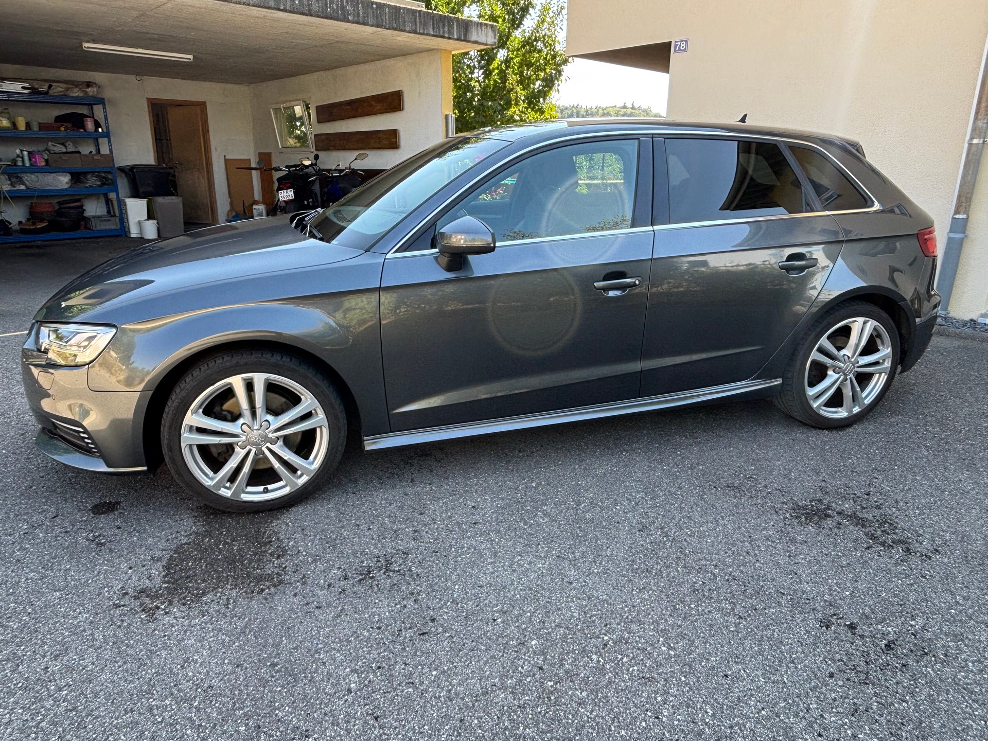 AUDI 1.4 40 e-tron Sport S-Tronic-image-1
