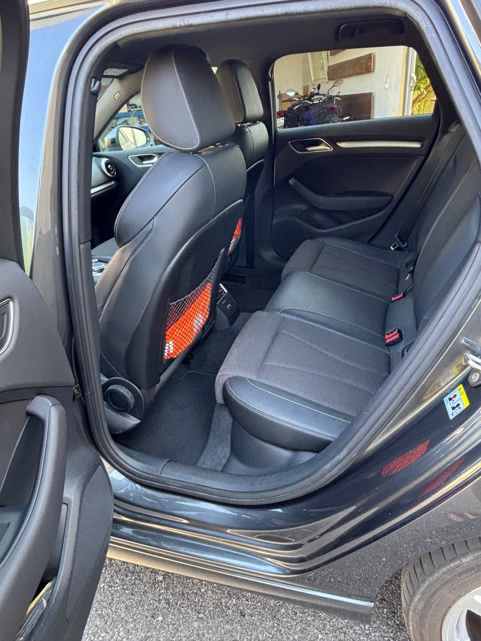AUDI 1.4 40 e-tron Sport S-Tronic-image-4