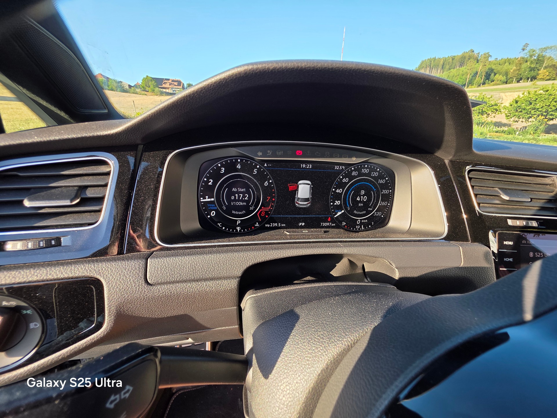 VW 2.0 TSI R DSG 4motion-image-2