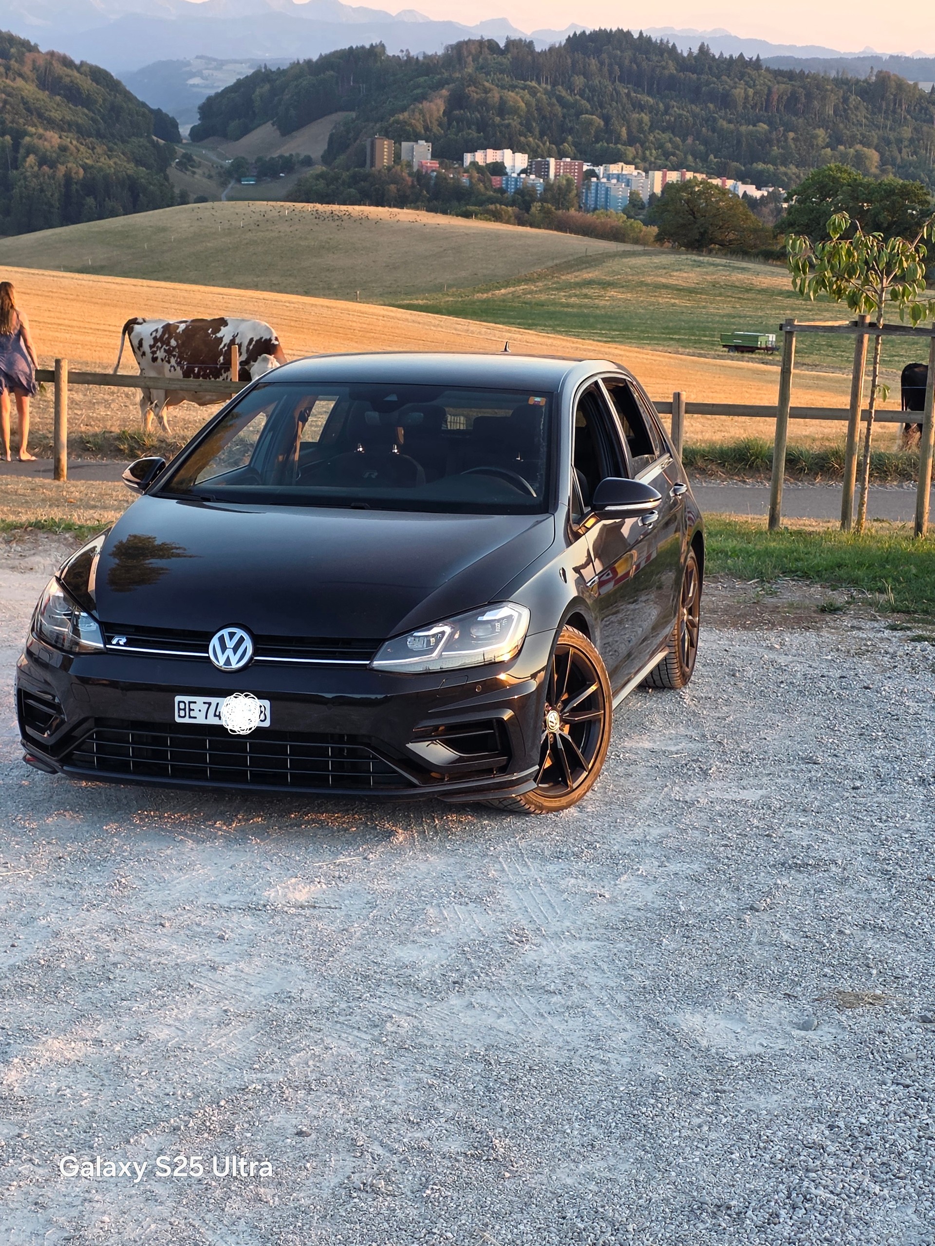 VW 2.0 TSI R DSG 4motion-image-0